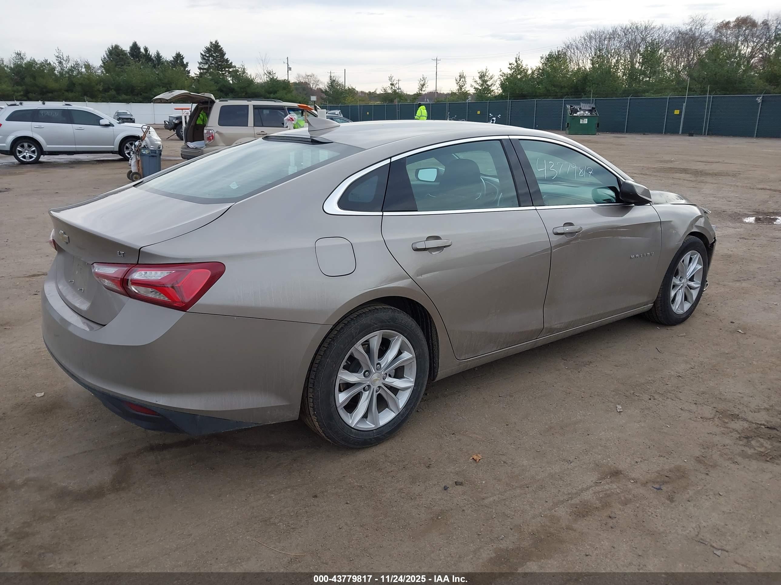 CHEVROLET MALIBU image 4
