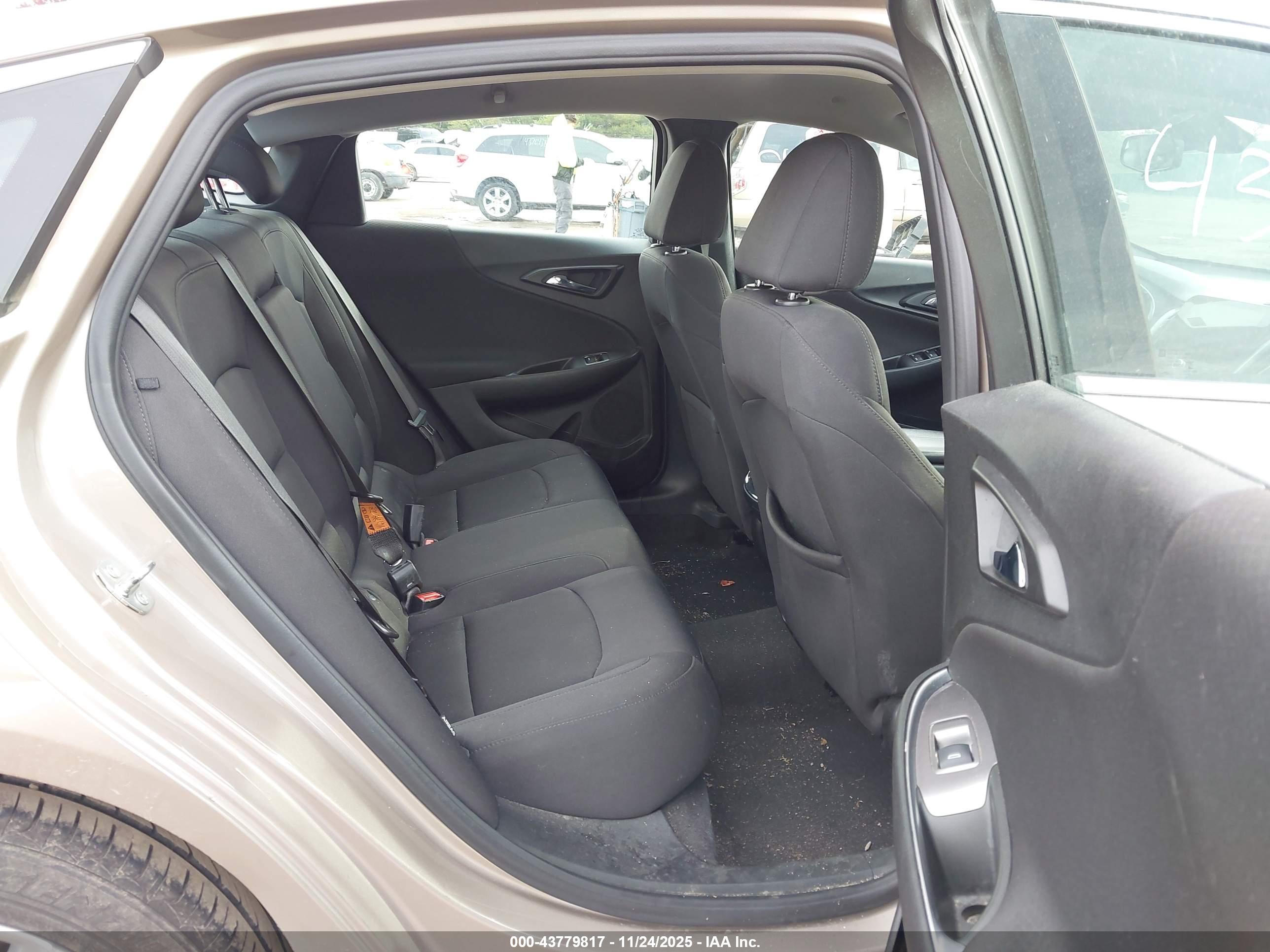 CHEVROLET MALIBU image 8