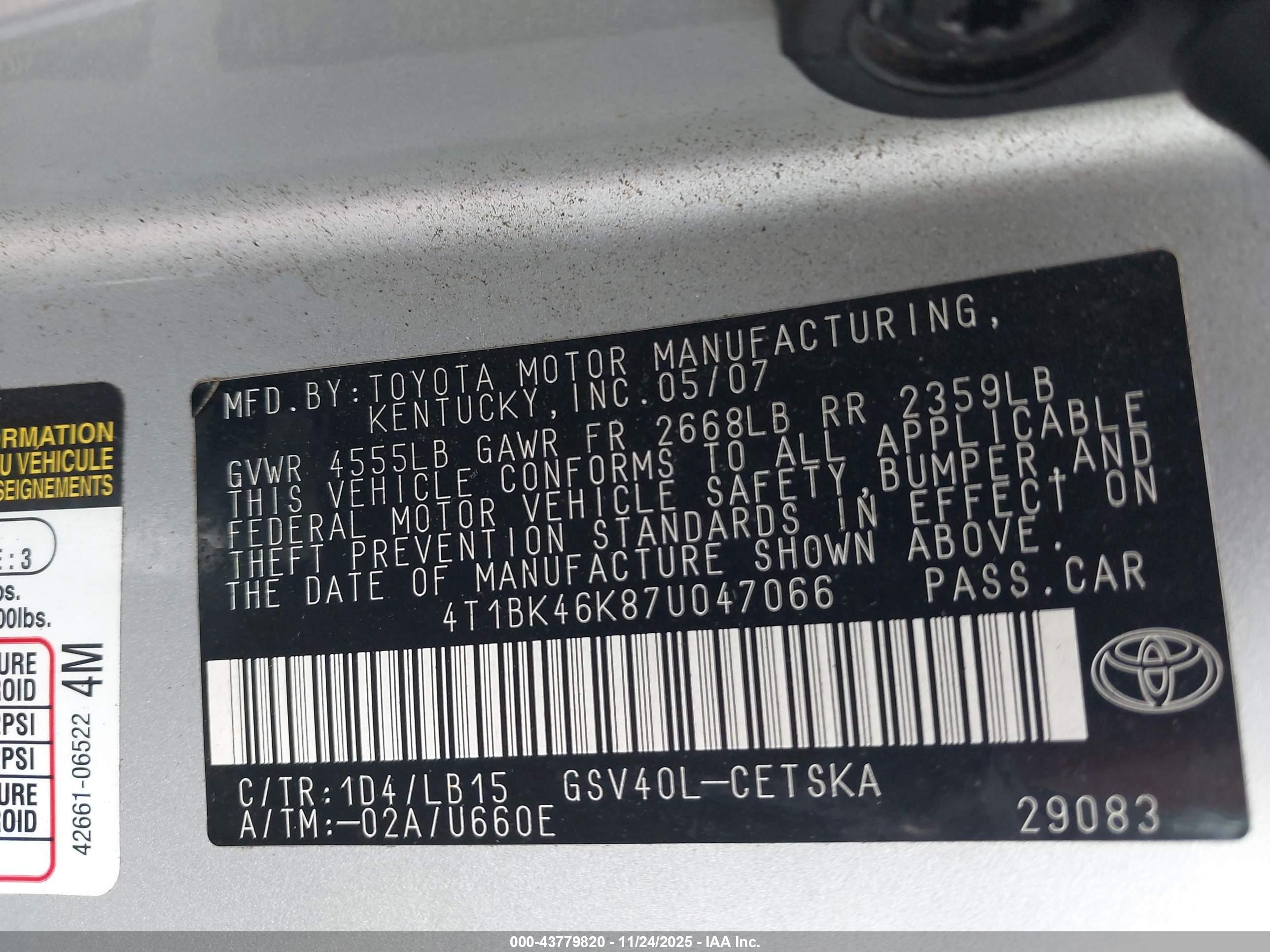 TOYOTA CAMRY image 9