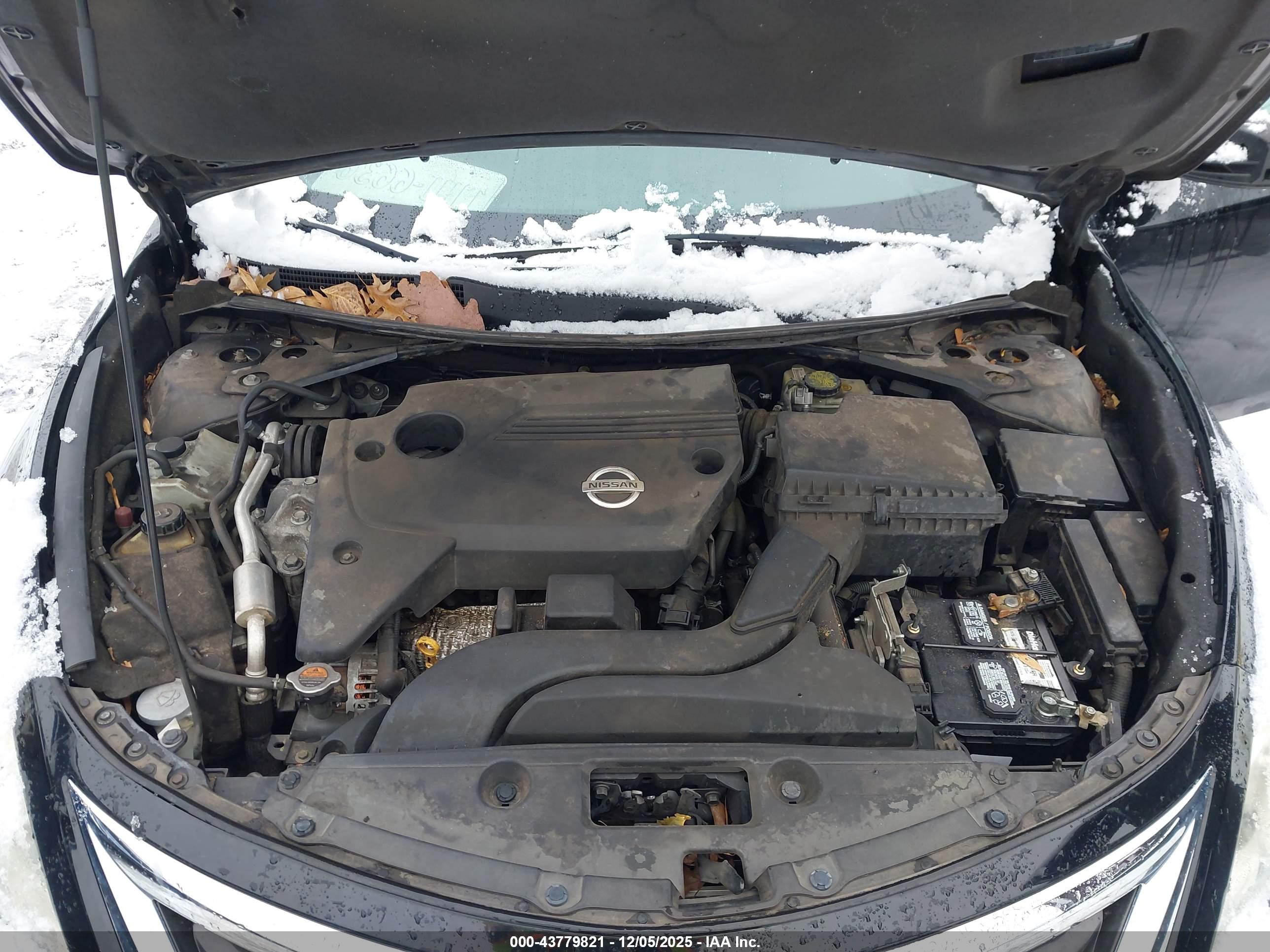 NISSAN ALTIMA image 10