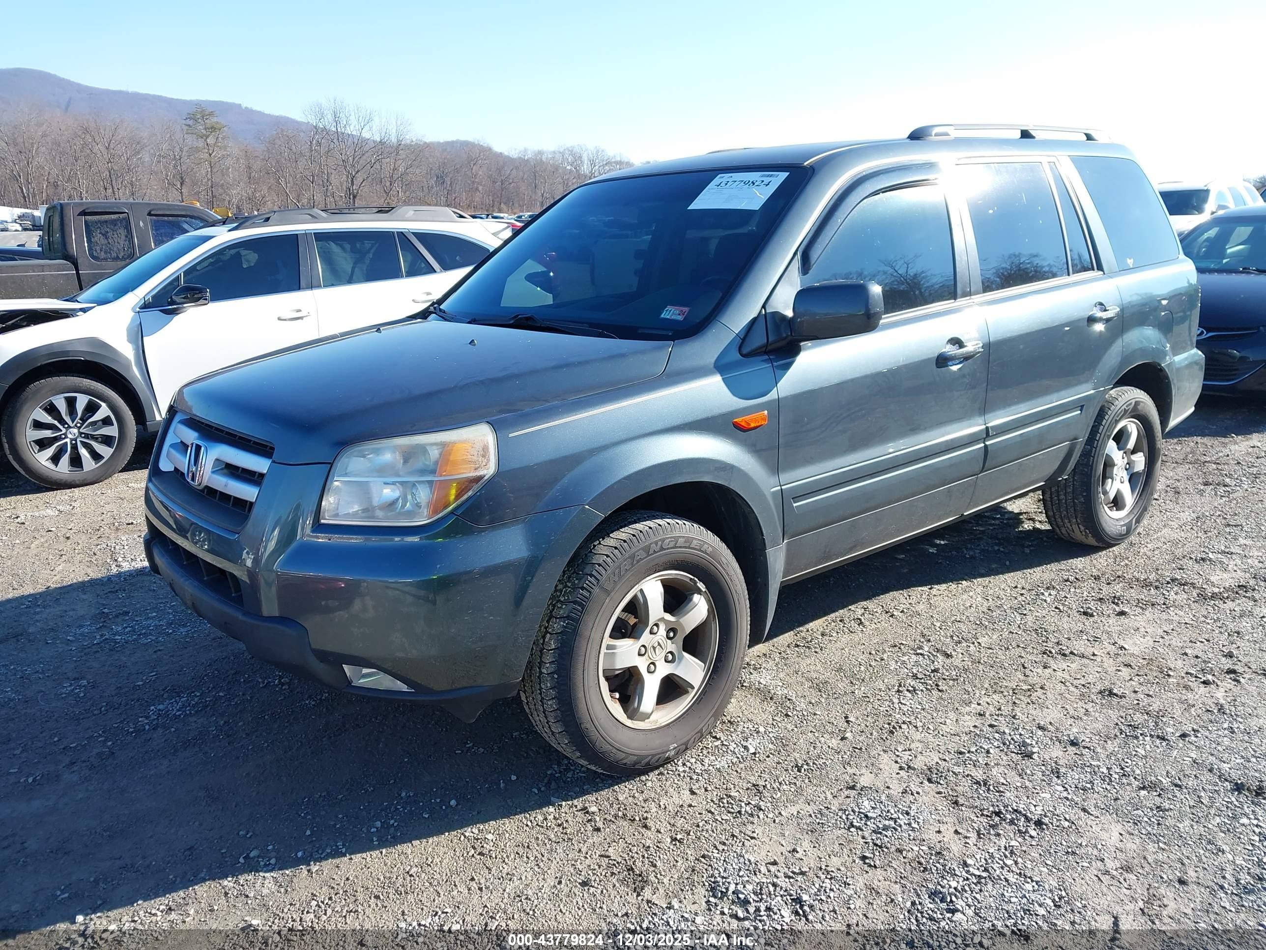 HONDA PILOT image 2