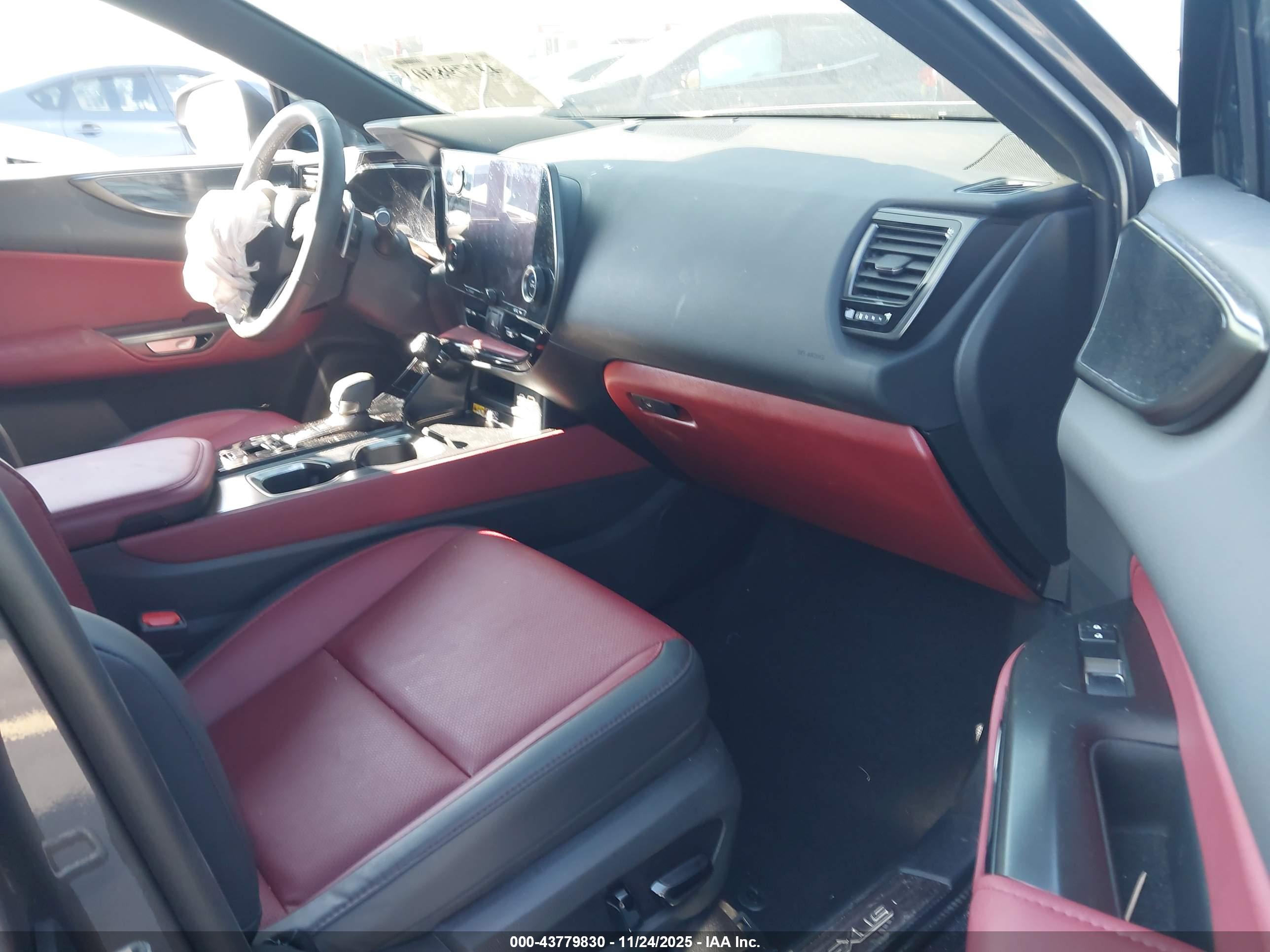 LEXUS NX image 5