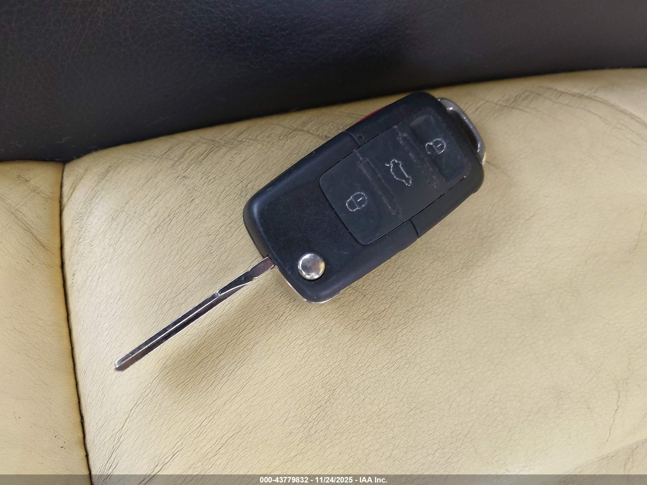 VOLKSWAGEN NEW image 11