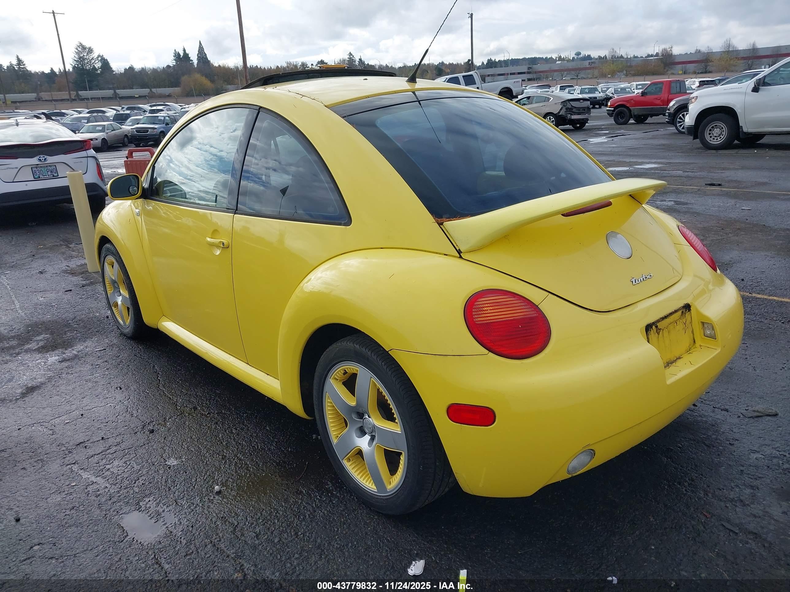 VOLKSWAGEN NEW image 3
