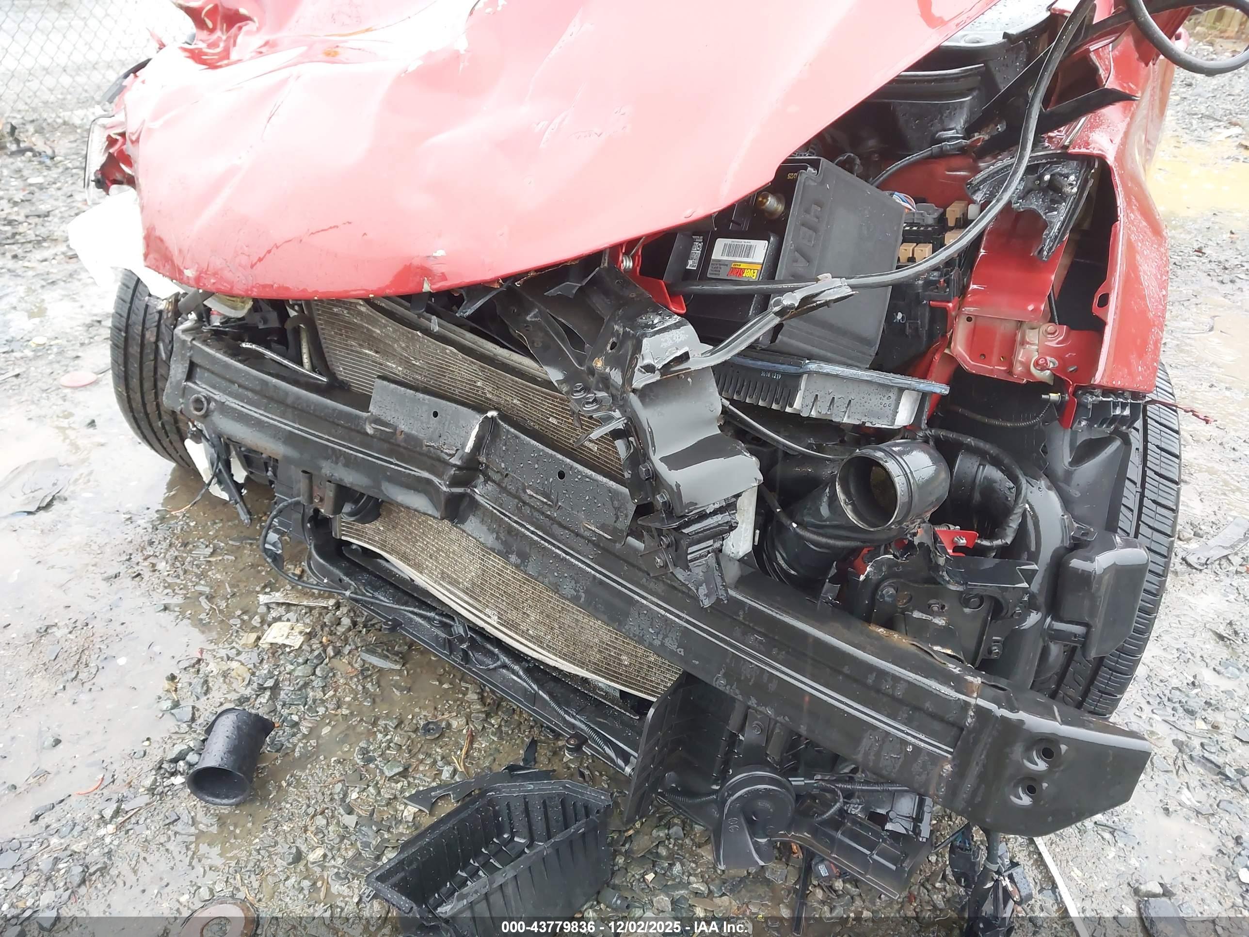 HYUNDAI ELANTRA image 6
