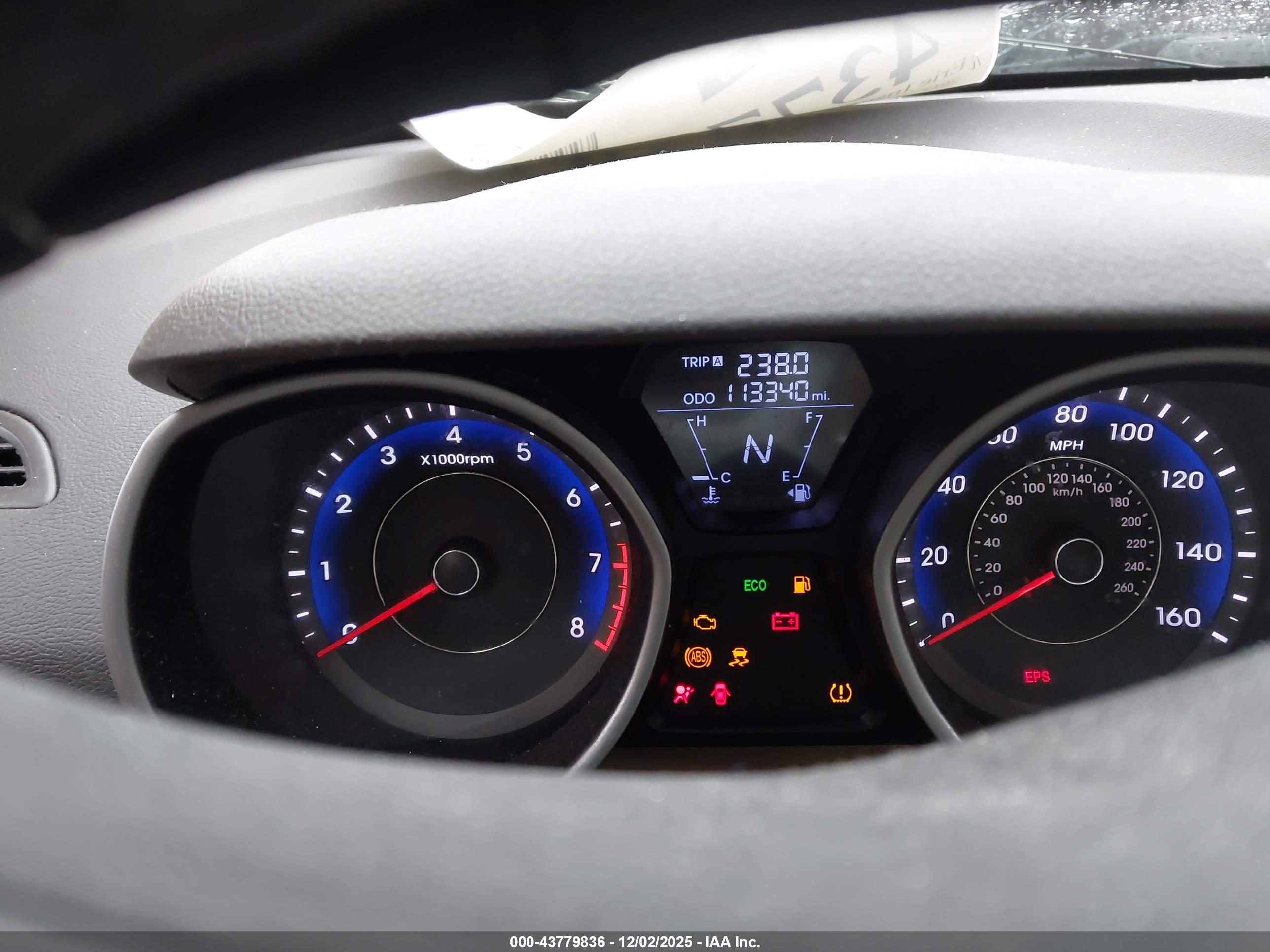 HYUNDAI ELANTRA image 7