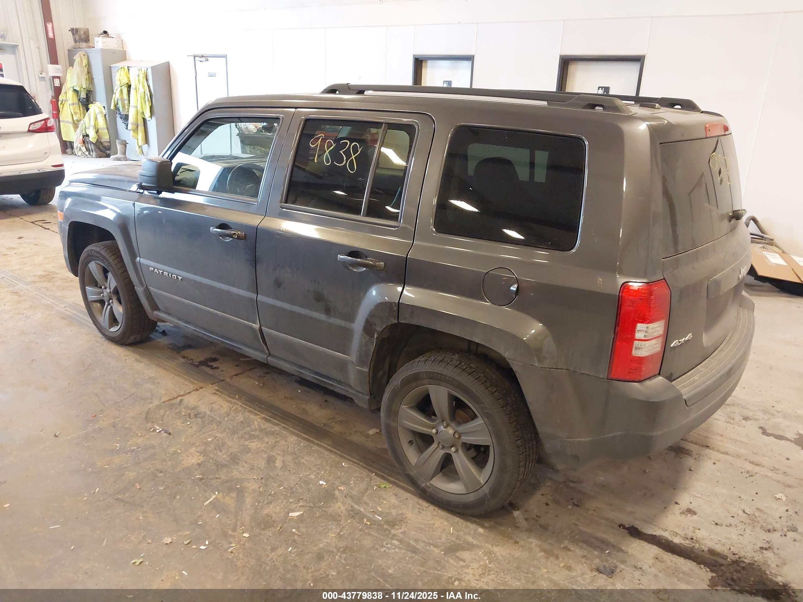 JEEP PATRIOT image 3