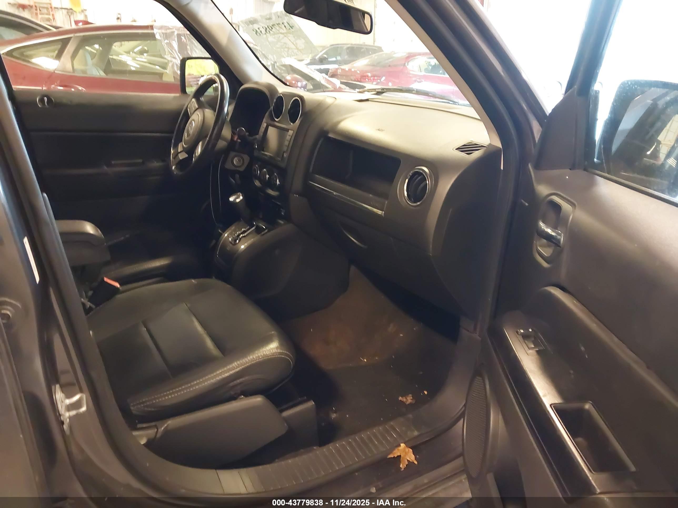 JEEP PATRIOT image 5