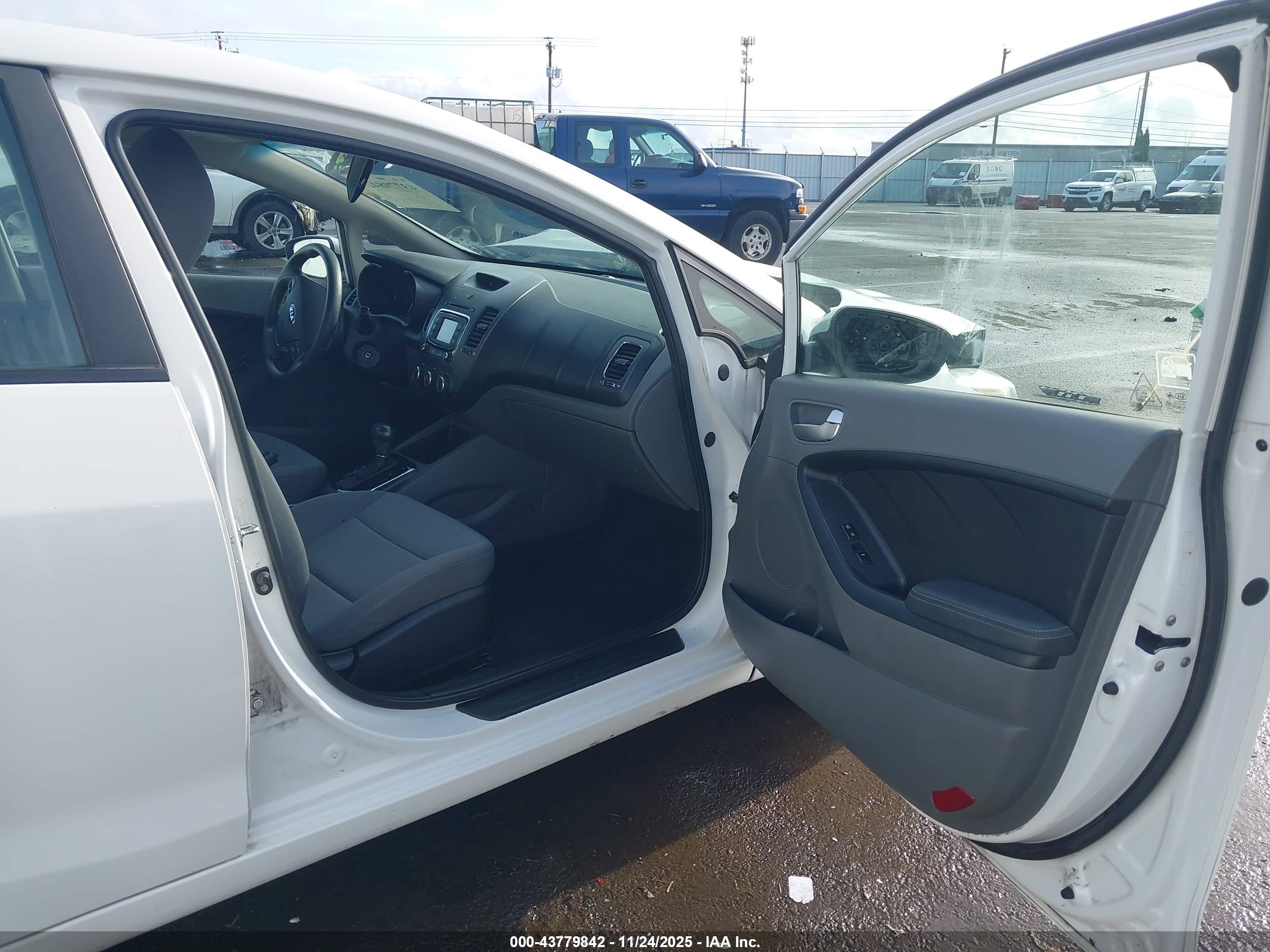 KIA FORTE image 5