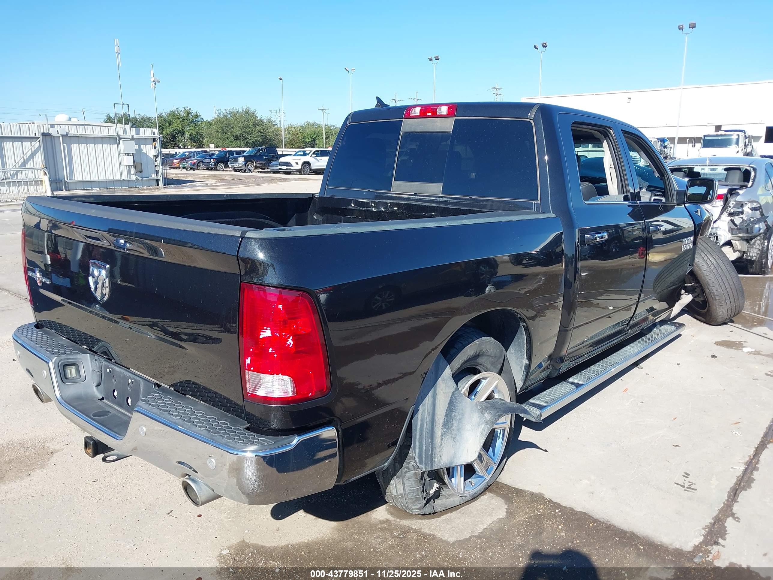 RAM 1500 image 4