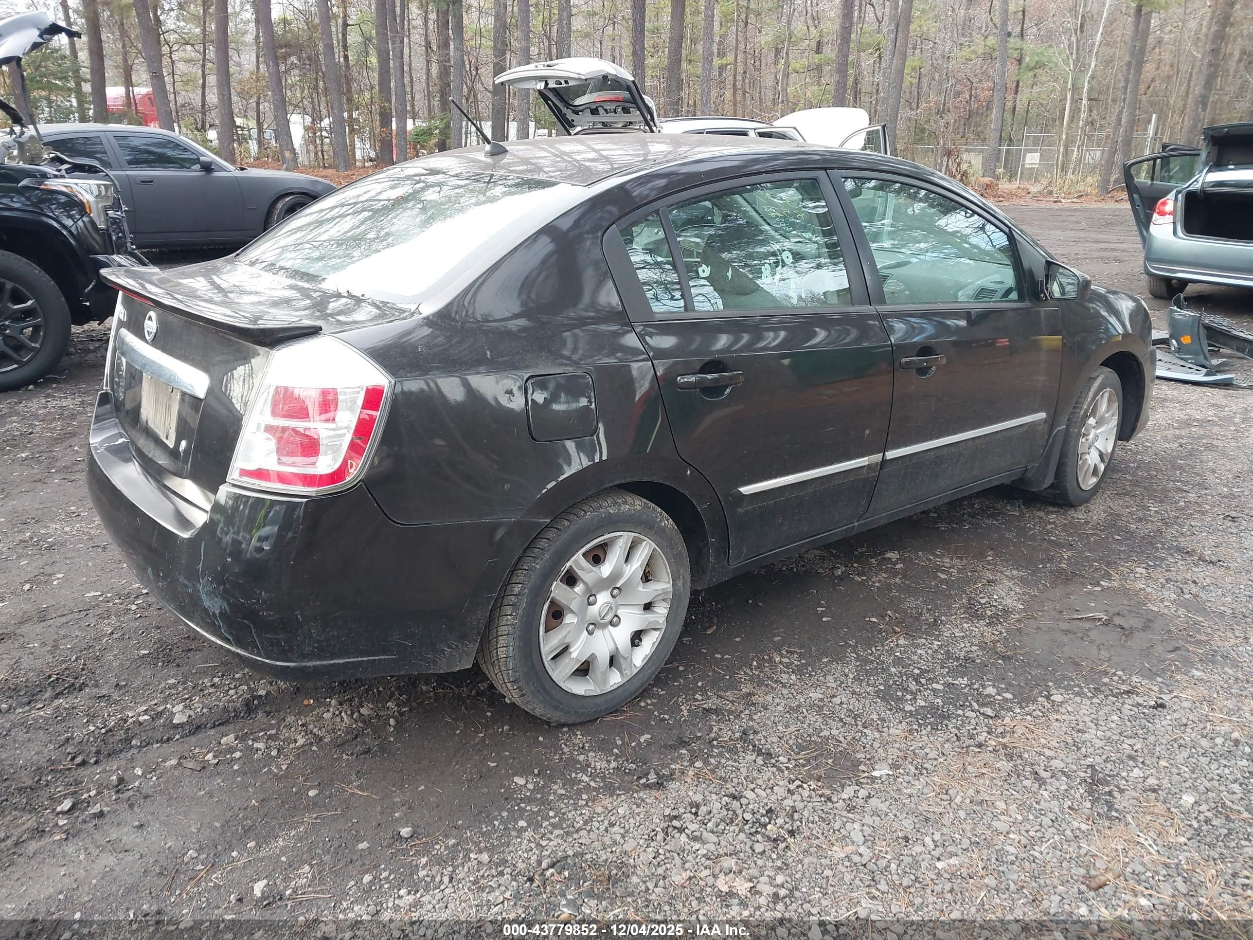 NISSAN SENTRA image 4