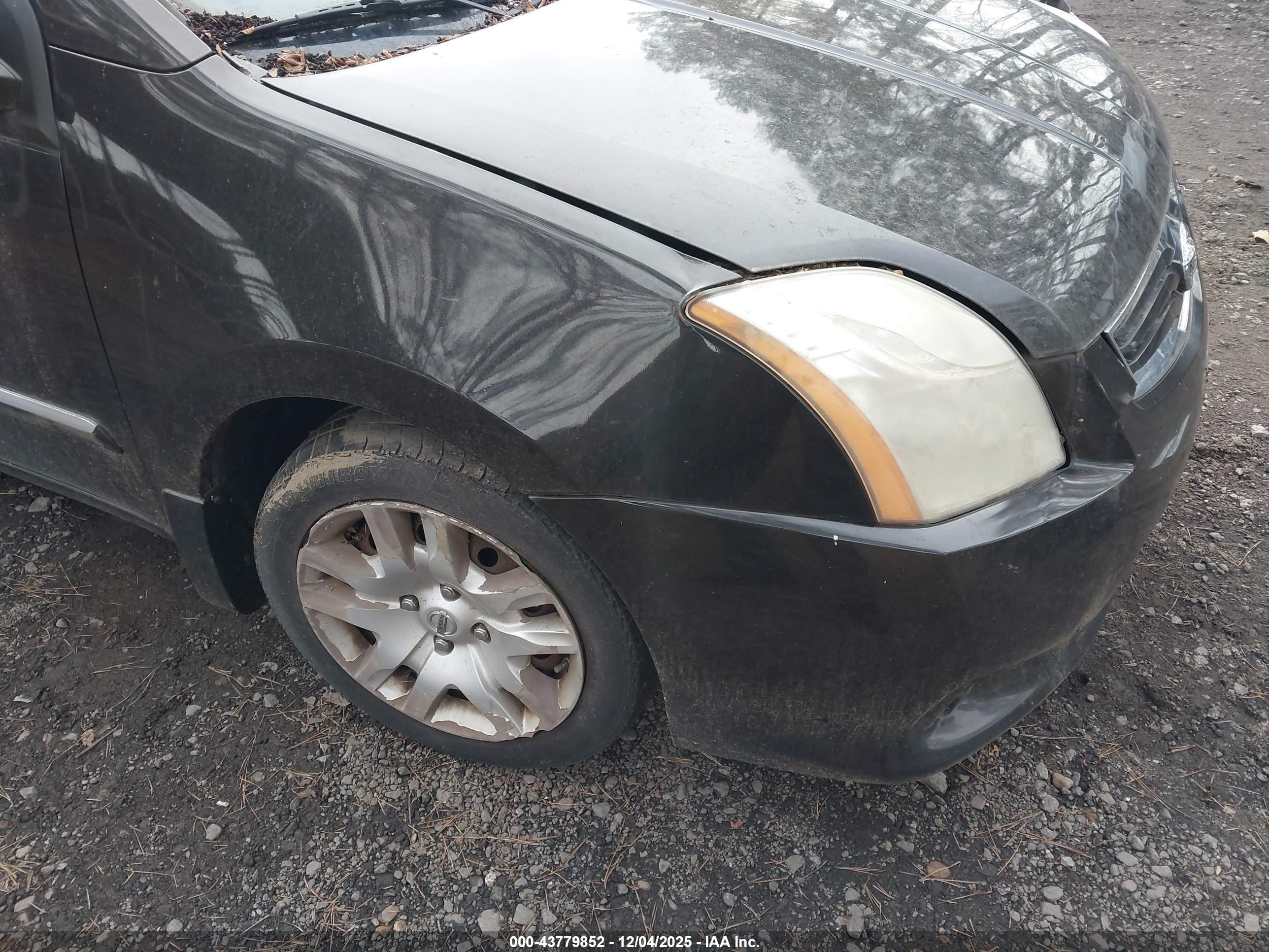 NISSAN SENTRA image 6