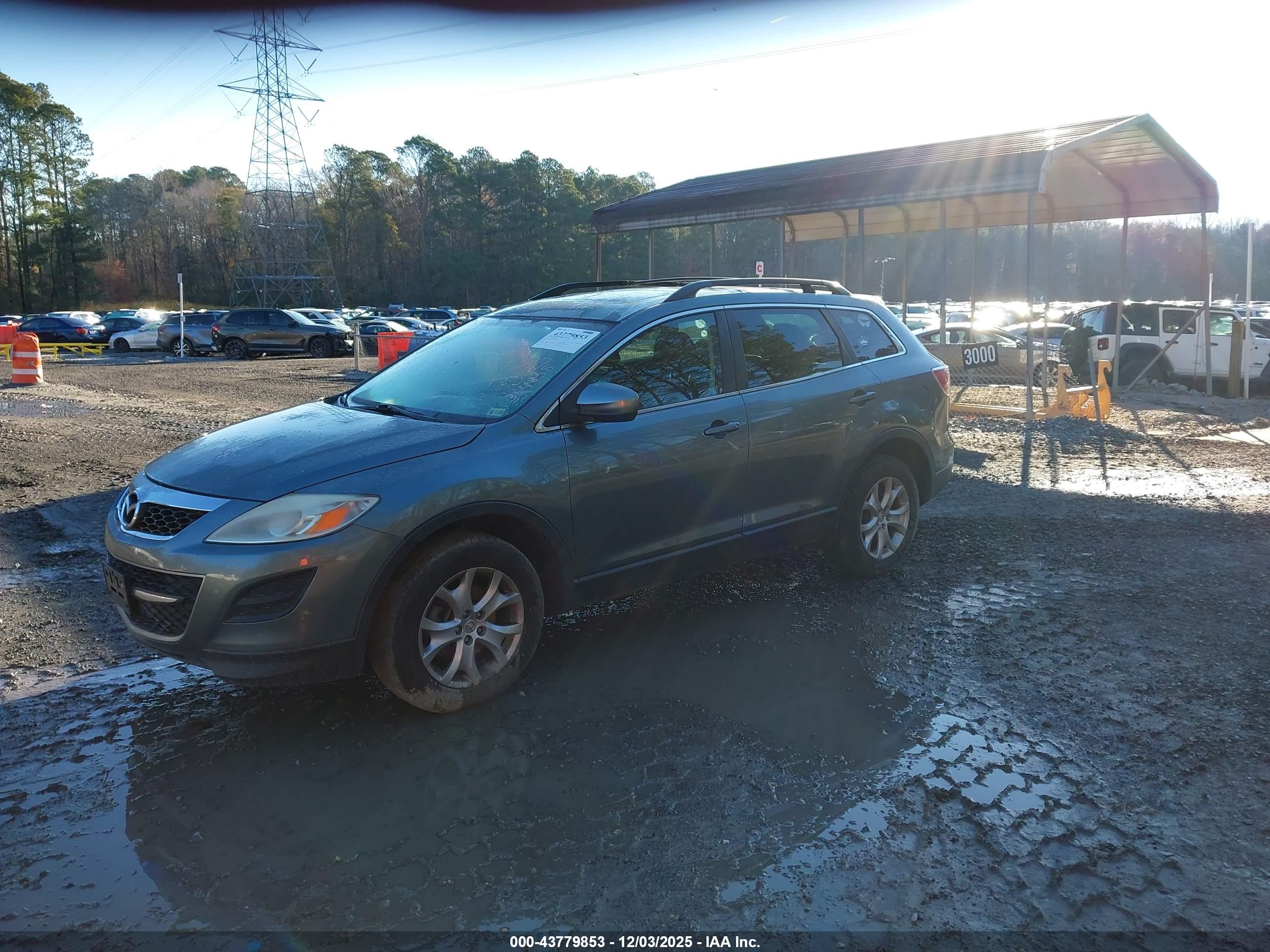 MAZDA CX-9 image 2