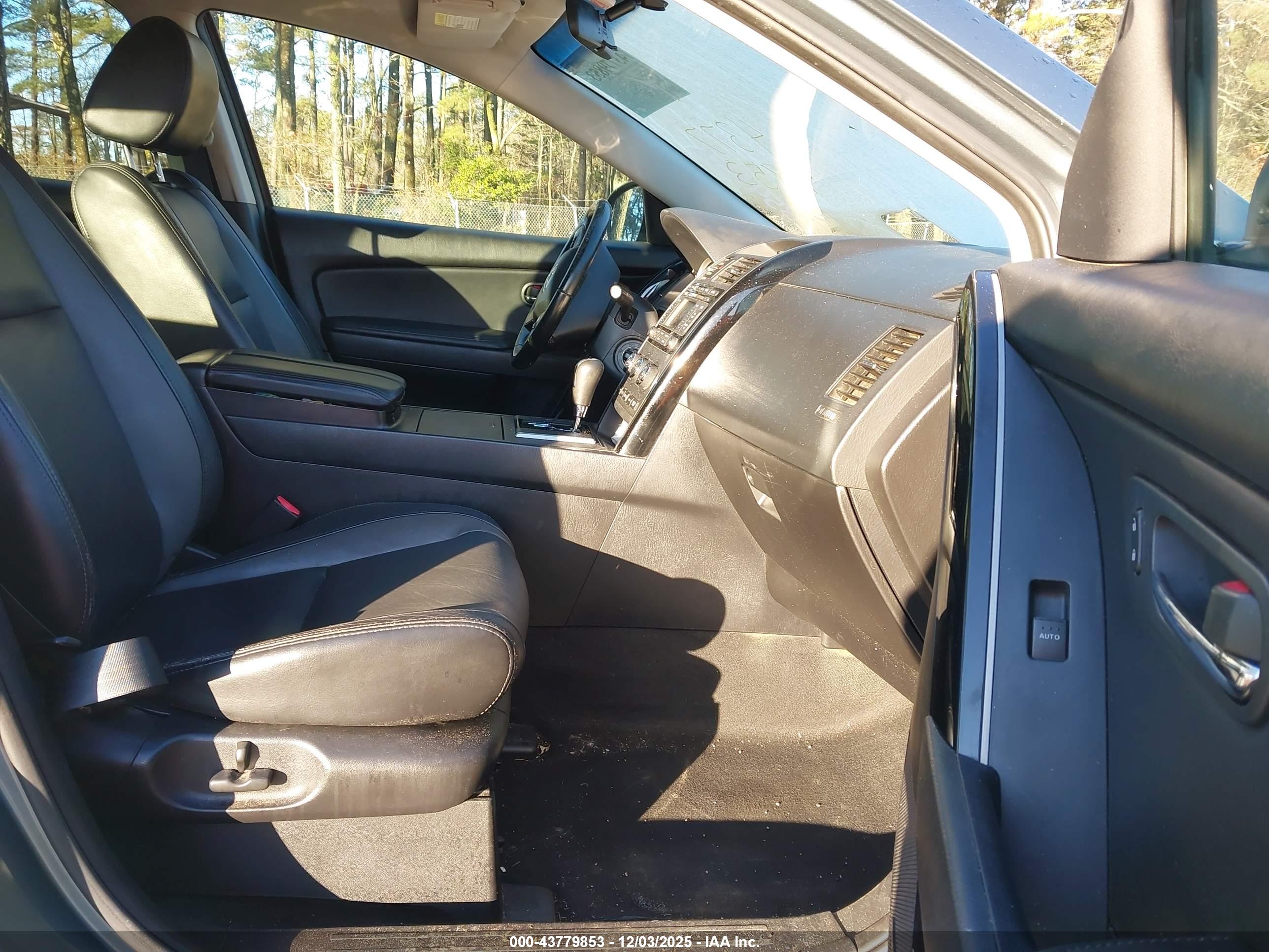 MAZDA CX-9 image 5