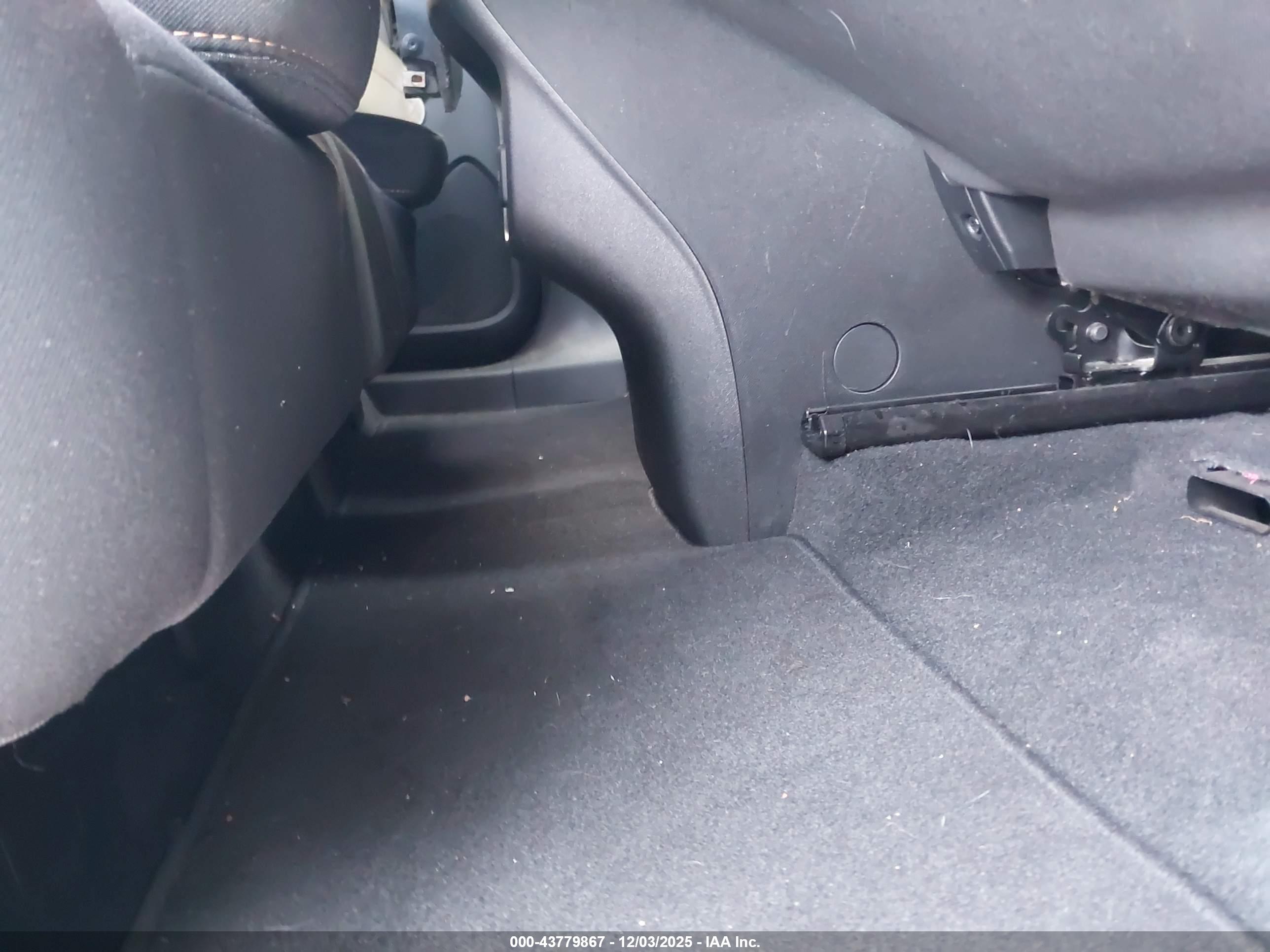 CHEVROLET EQUINOX image 8