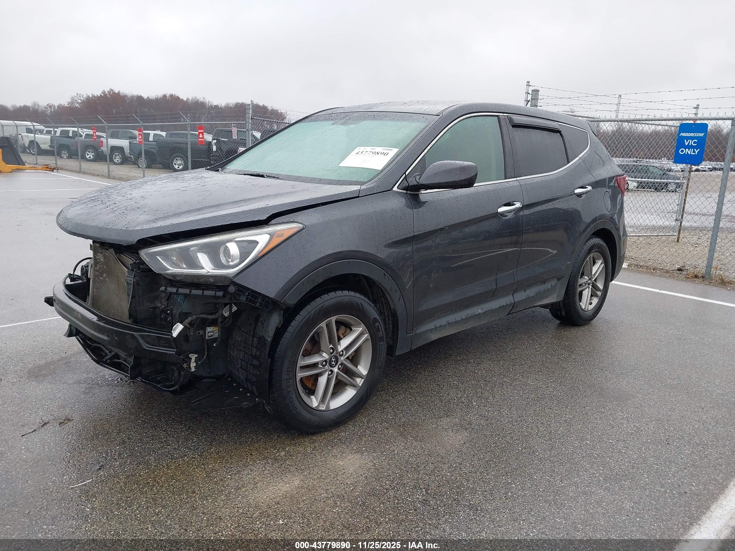 HYUNDAI SANTA image 2