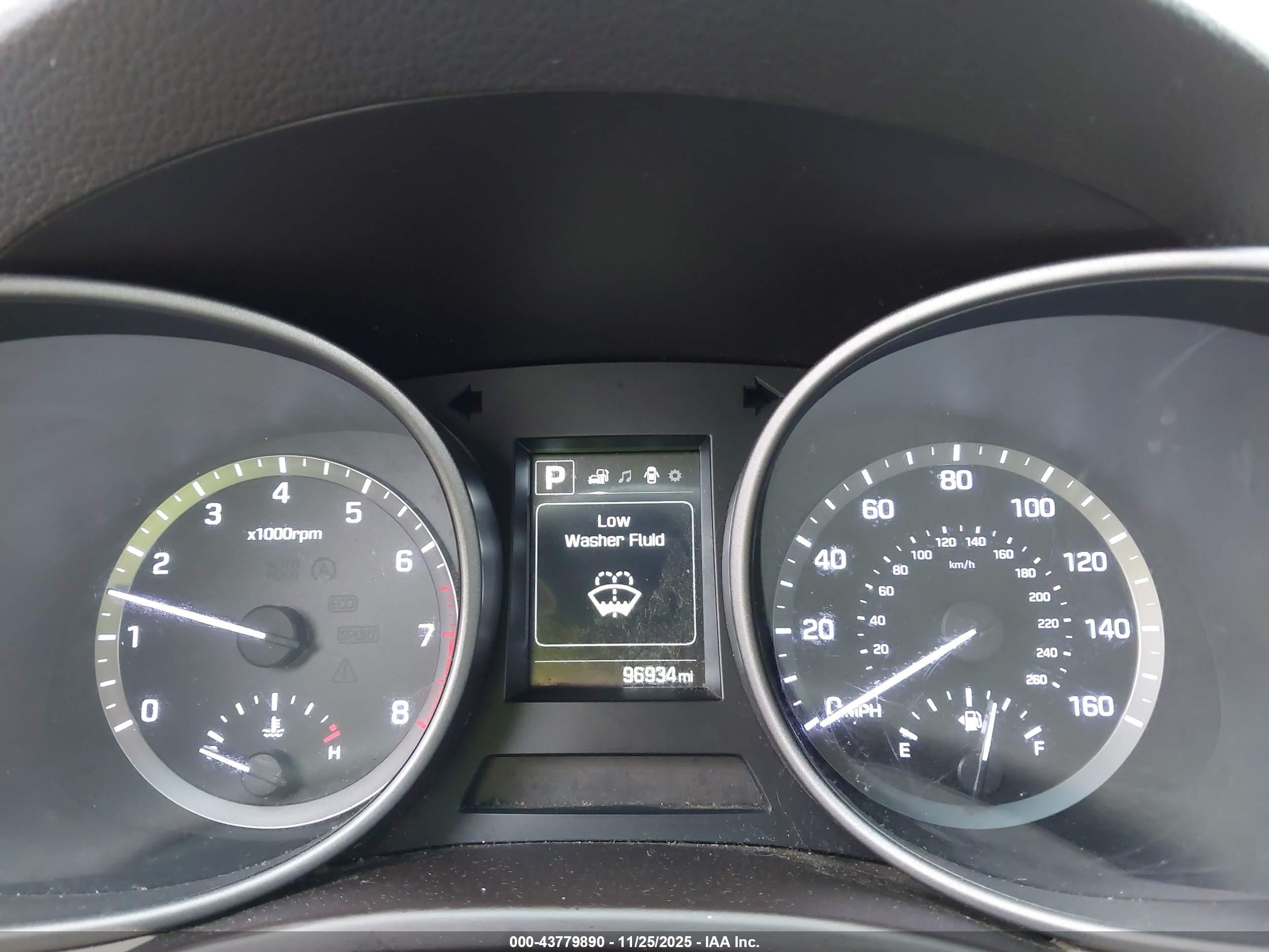 HYUNDAI SANTA image 7