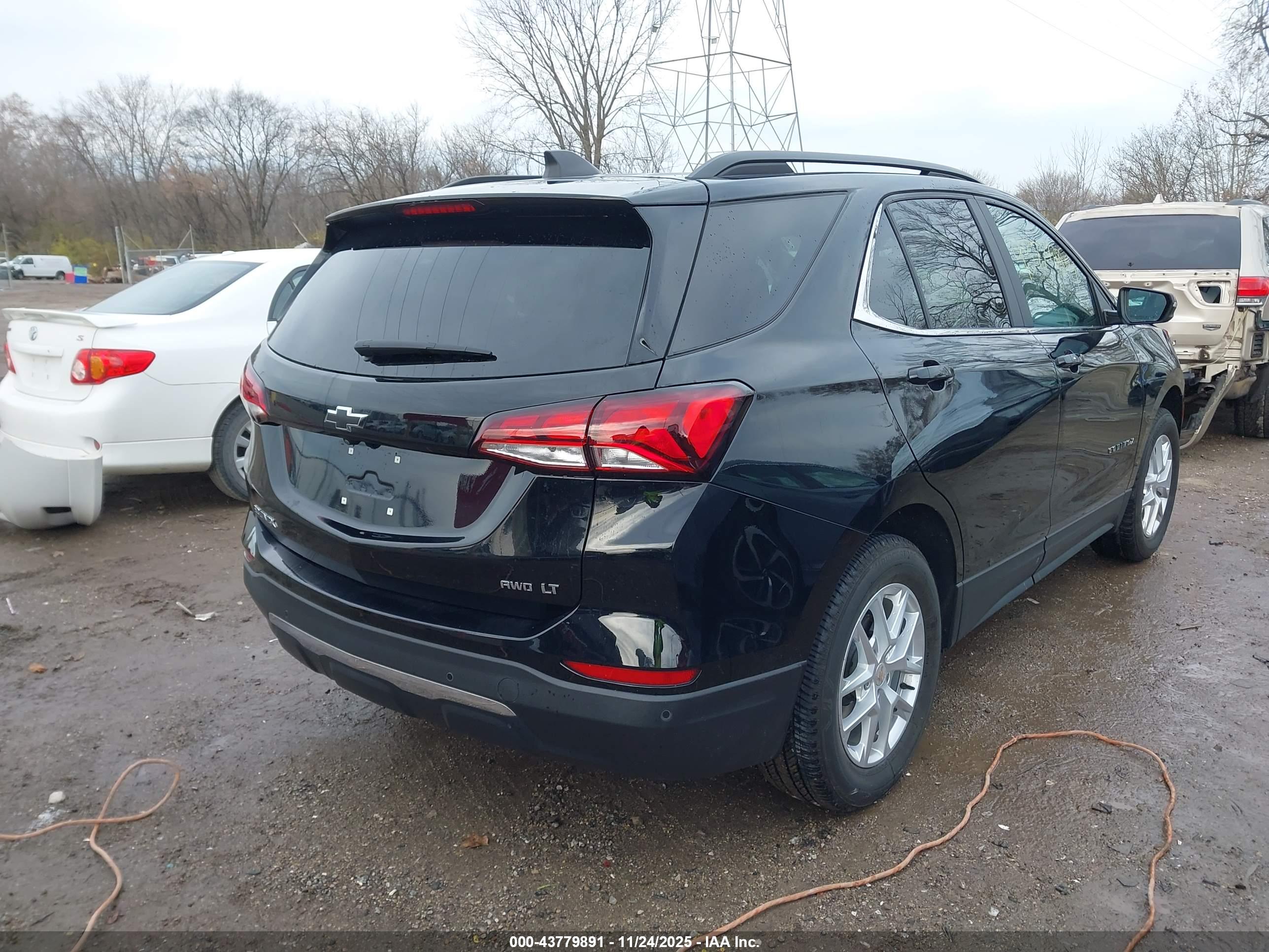 CHEVROLET EQUINOX image 4