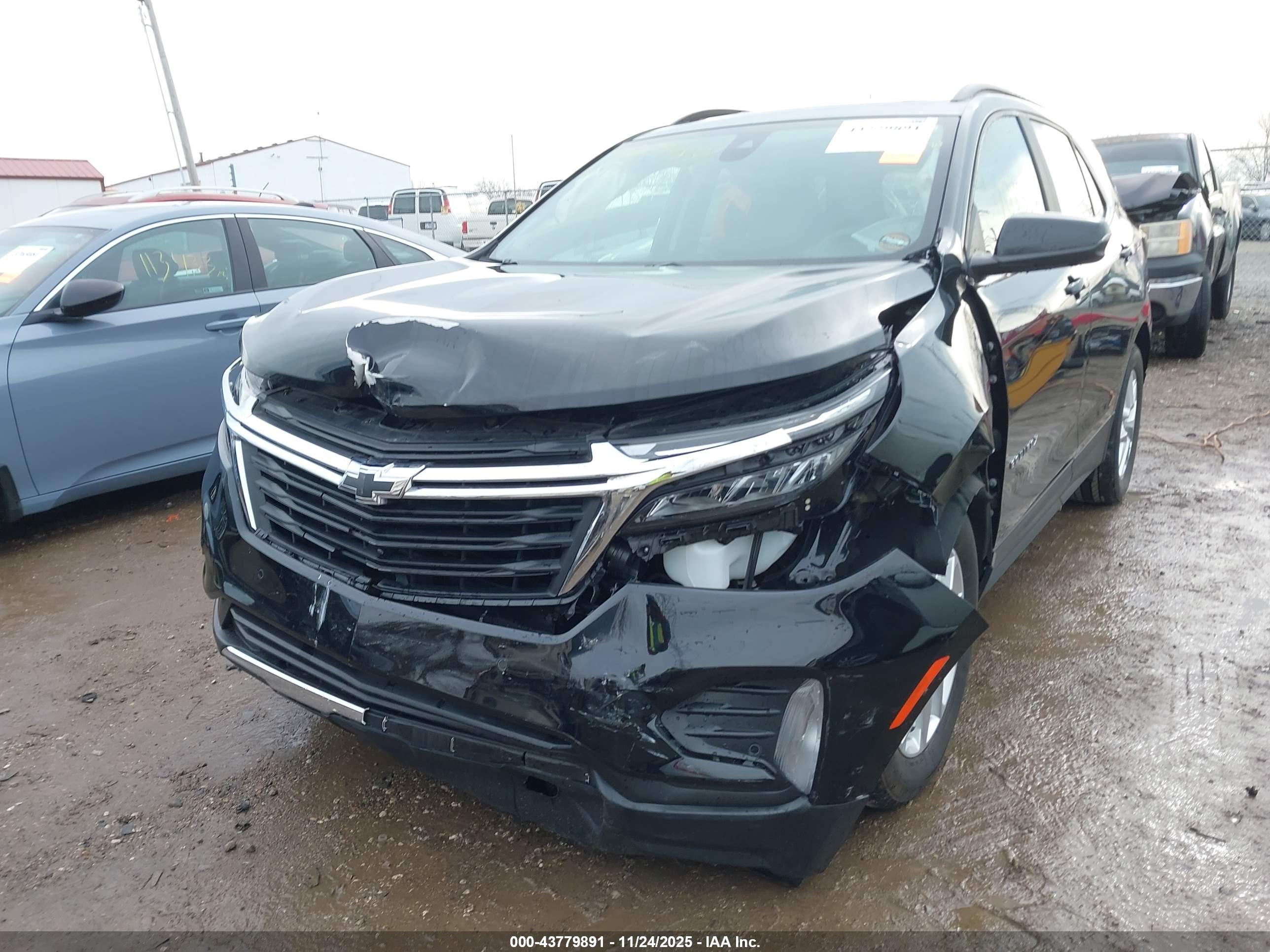 CHEVROLET EQUINOX image 6
