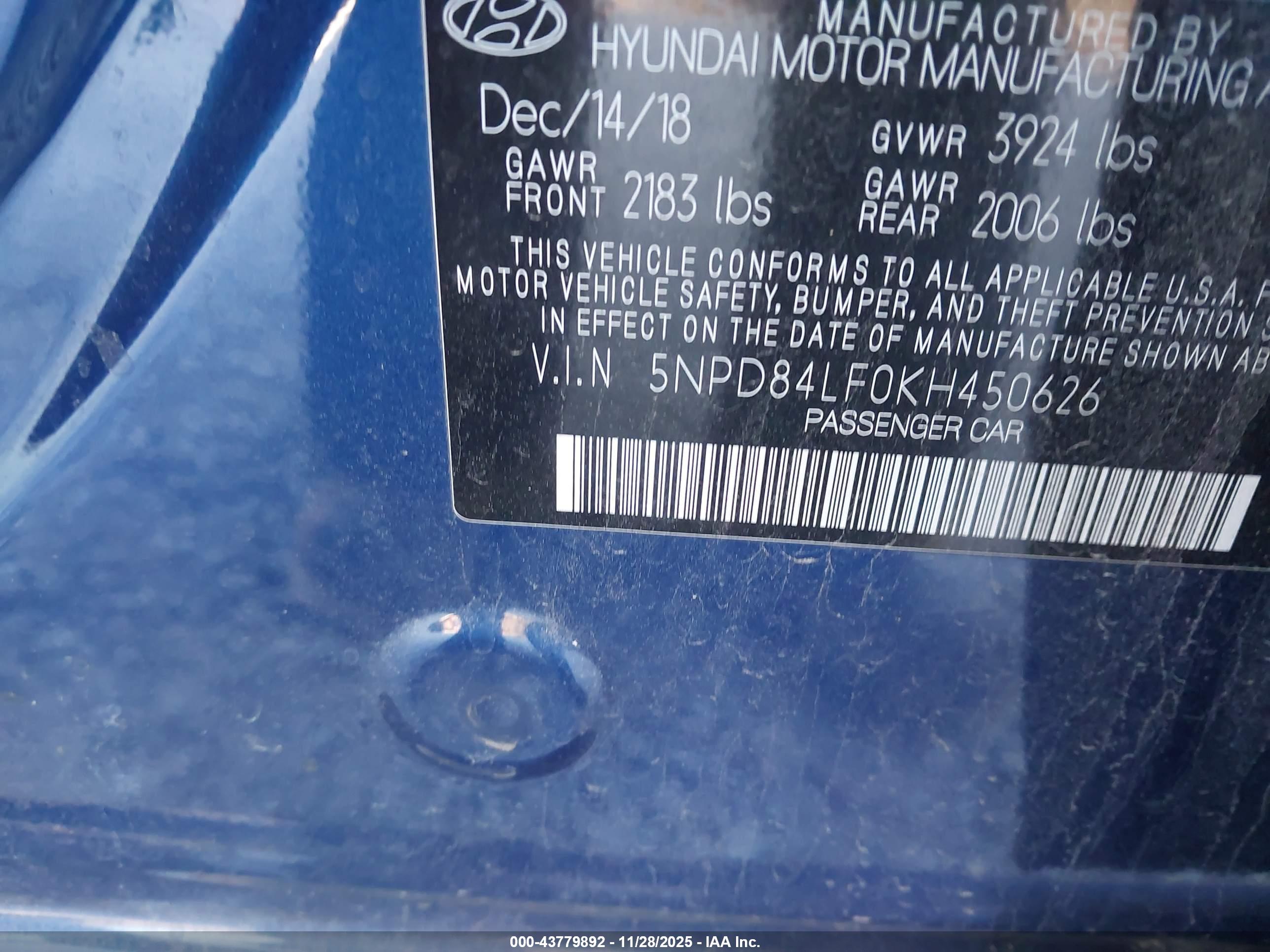 HYUNDAI ELANTRA image 9