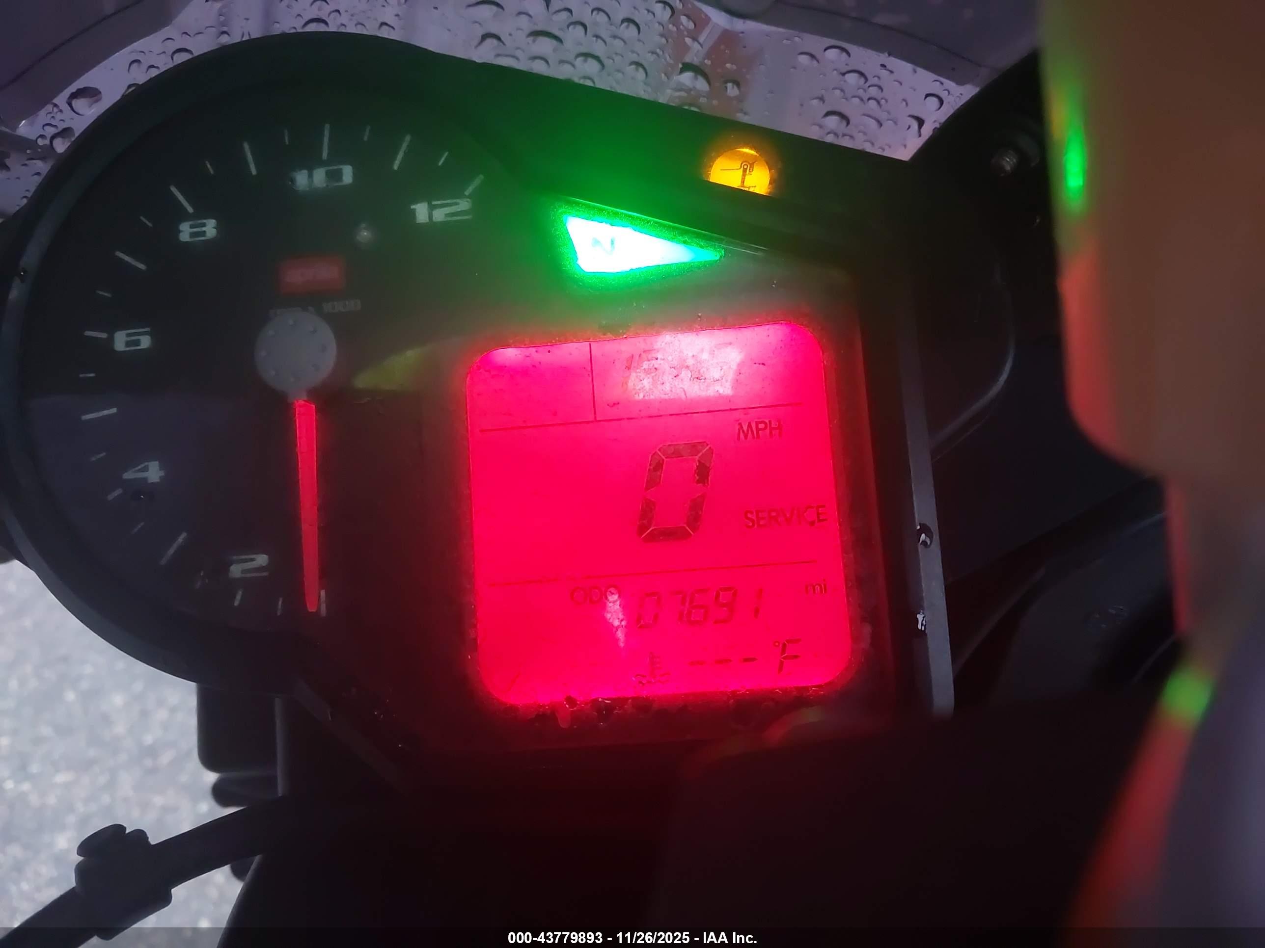 APRILIA RSV image 7