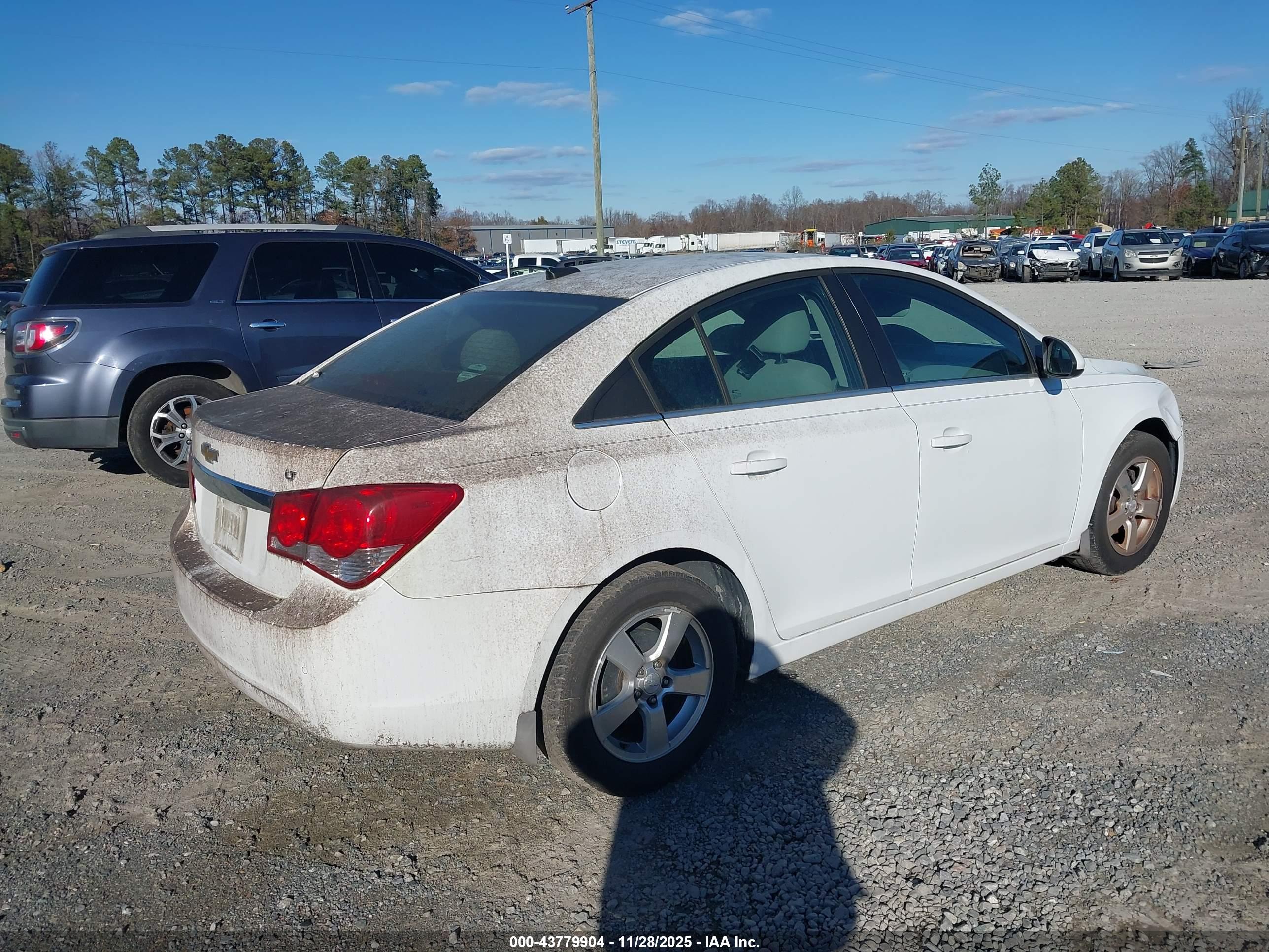 CHEVROLET CRUZE image 4