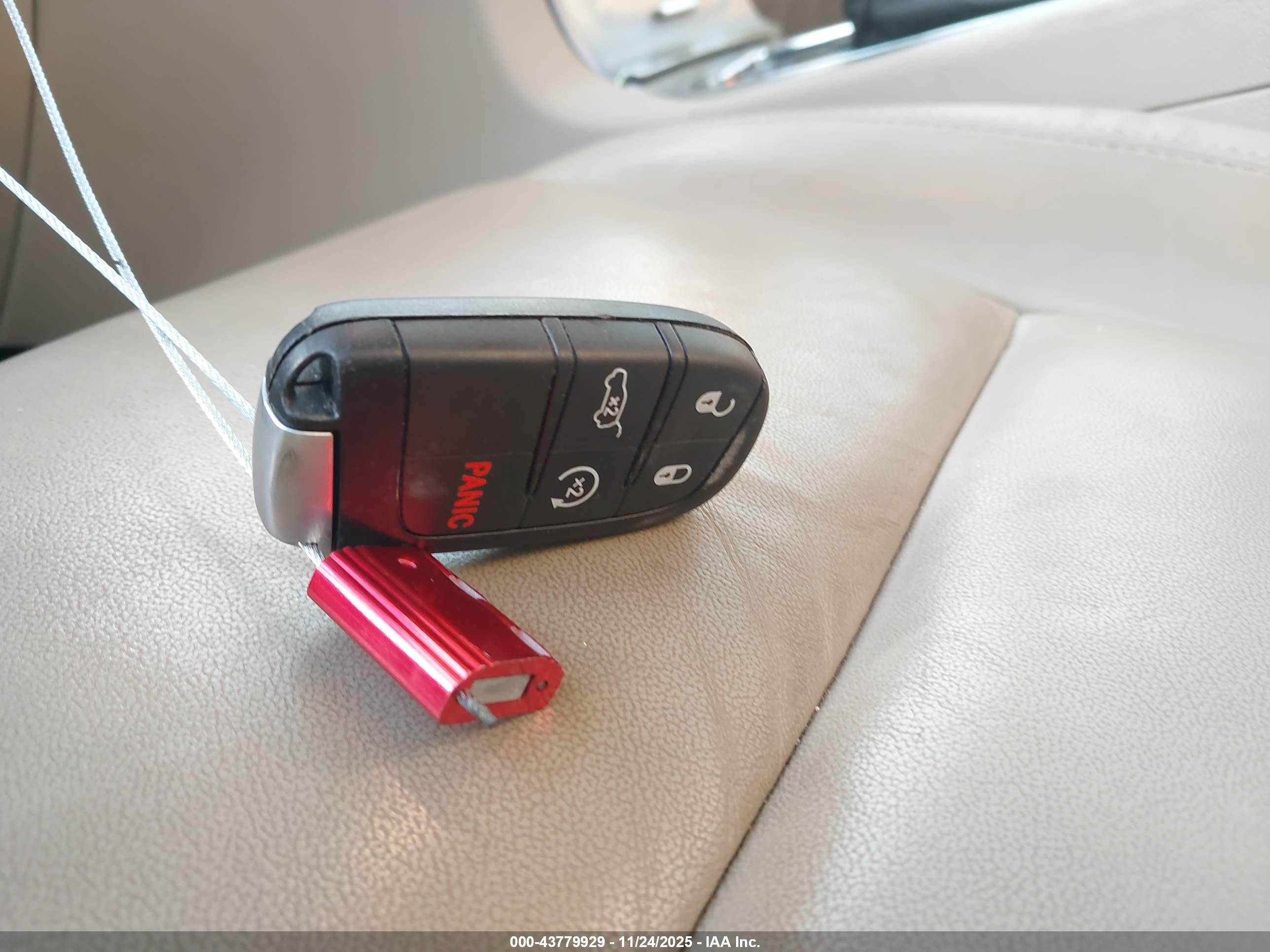JEEP GRAND image 11