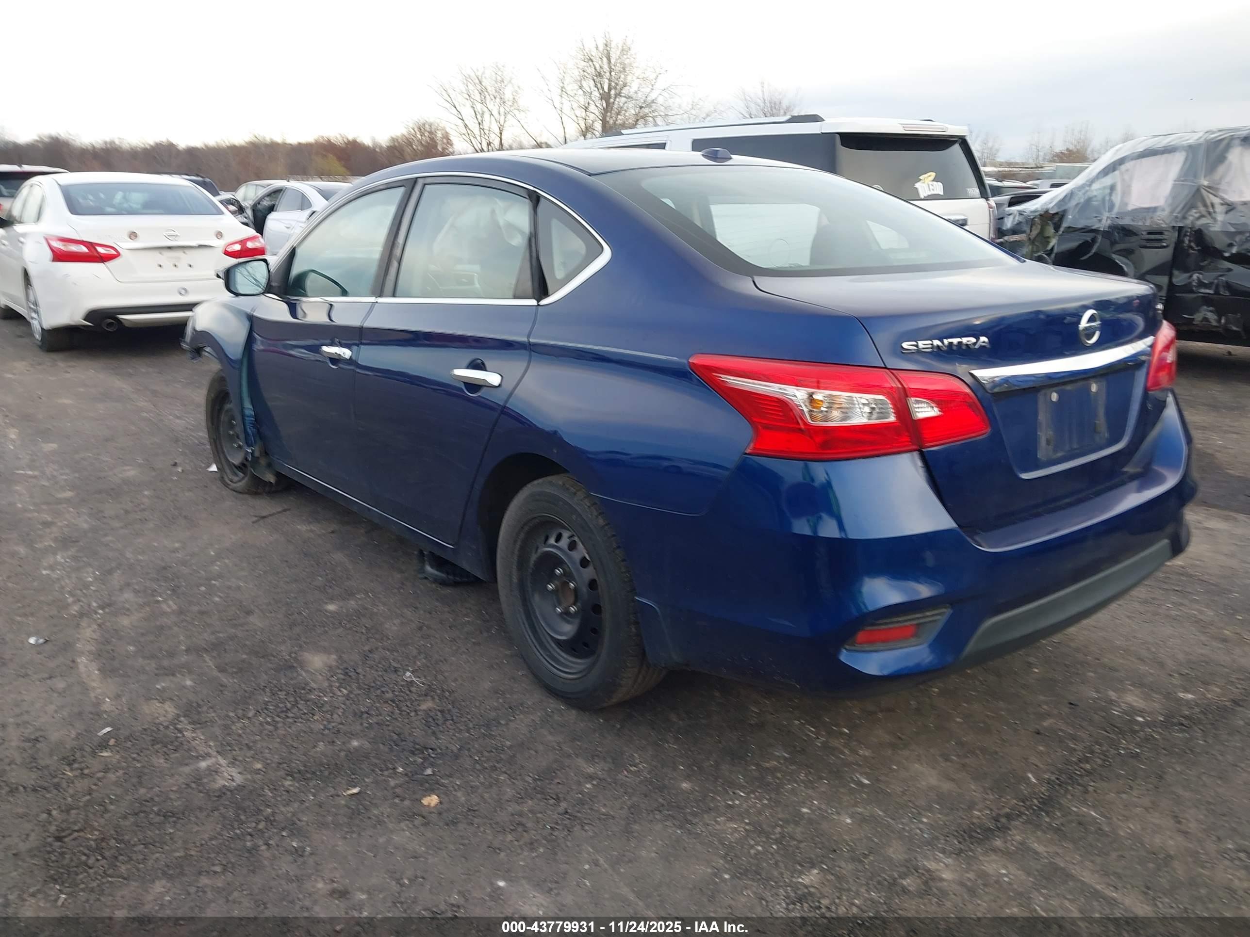 NISSAN SENTRA image 3