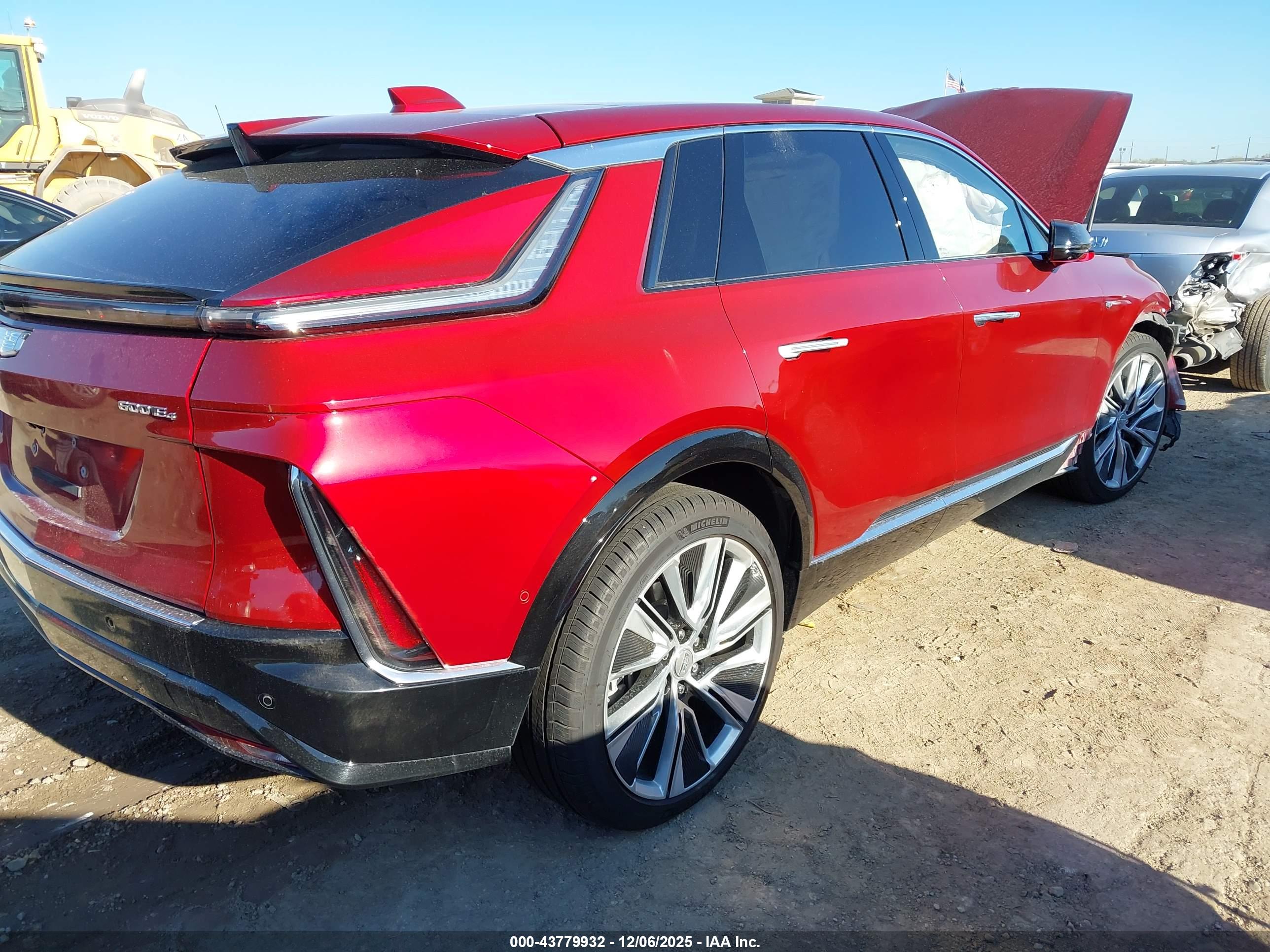 CADILLAC LYRIQ image 4