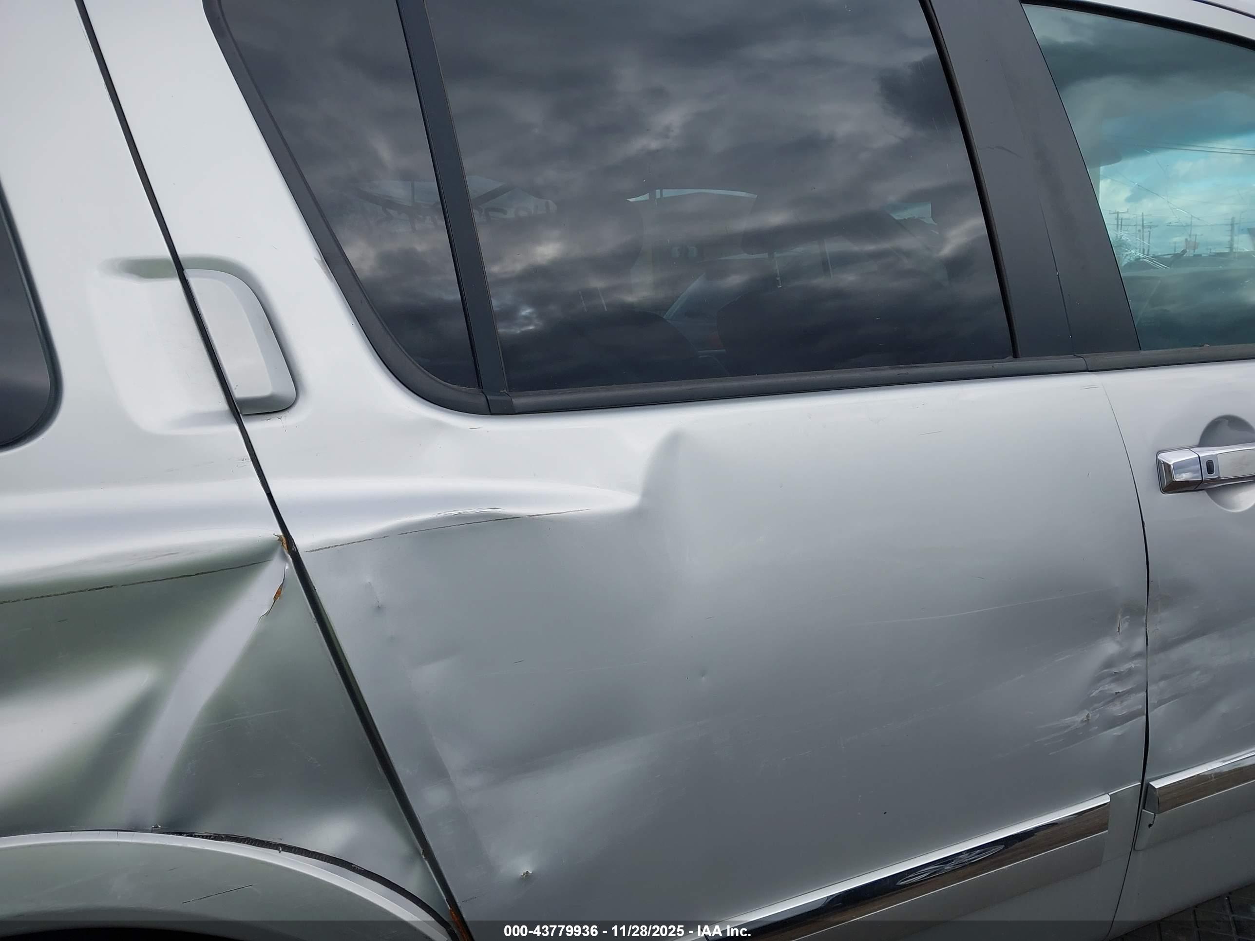 NISSAN ARMADA image 8