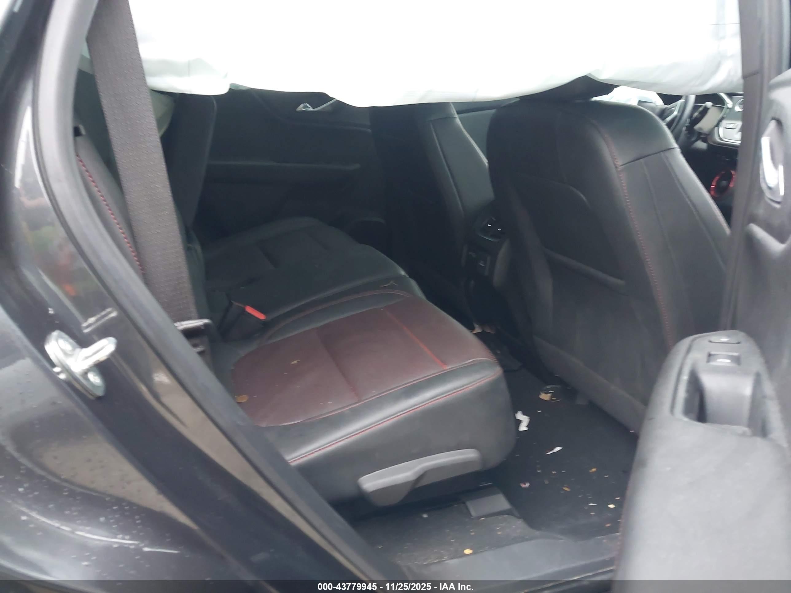 CHEVROLET BLAZER image 8
