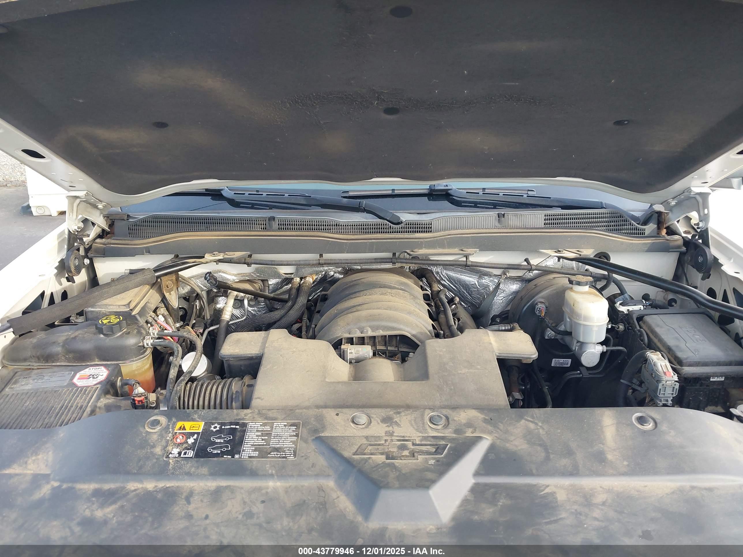 CHEVROLET SILVERADO image 10