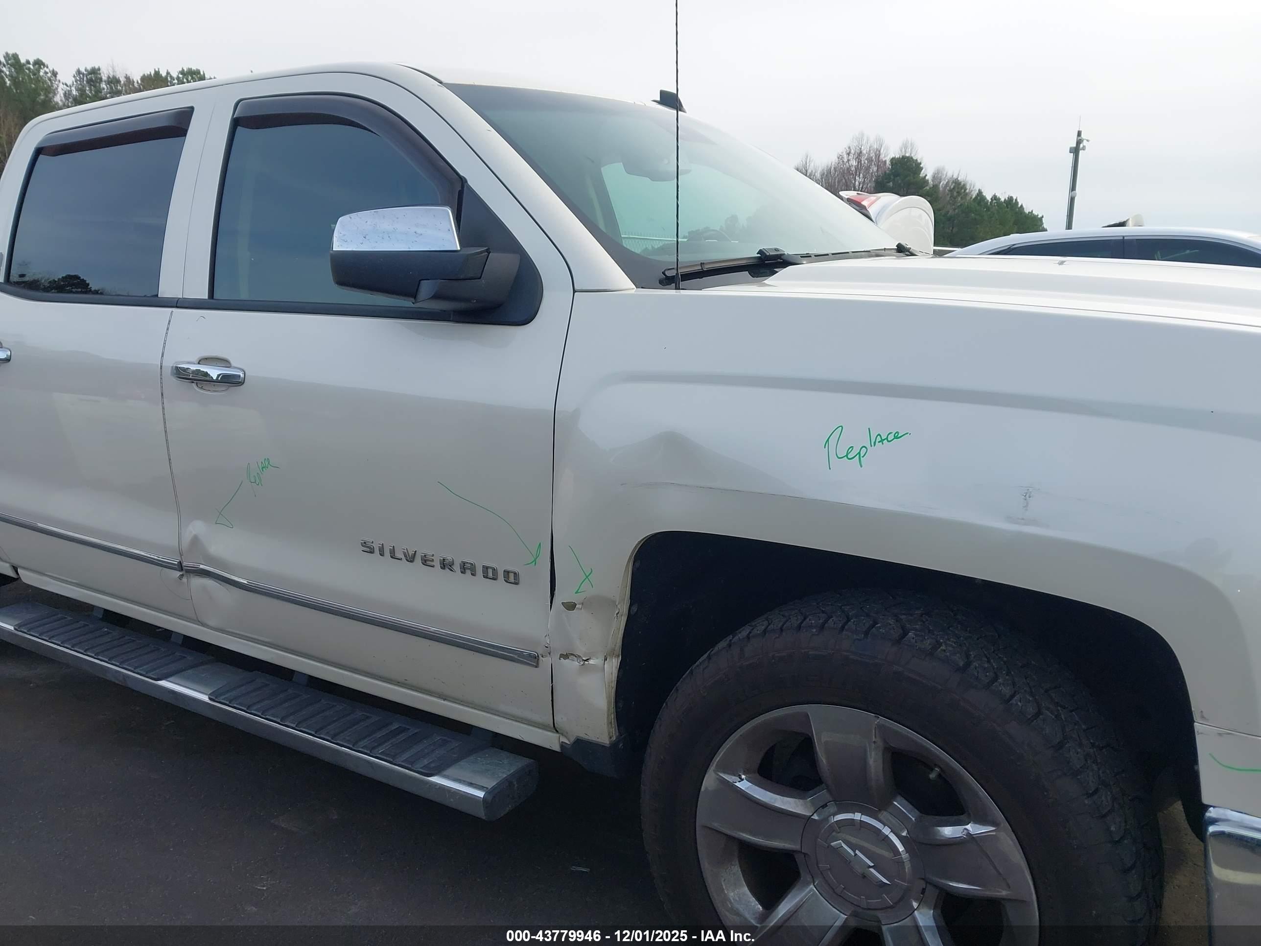CHEVROLET SILVERADO image 6