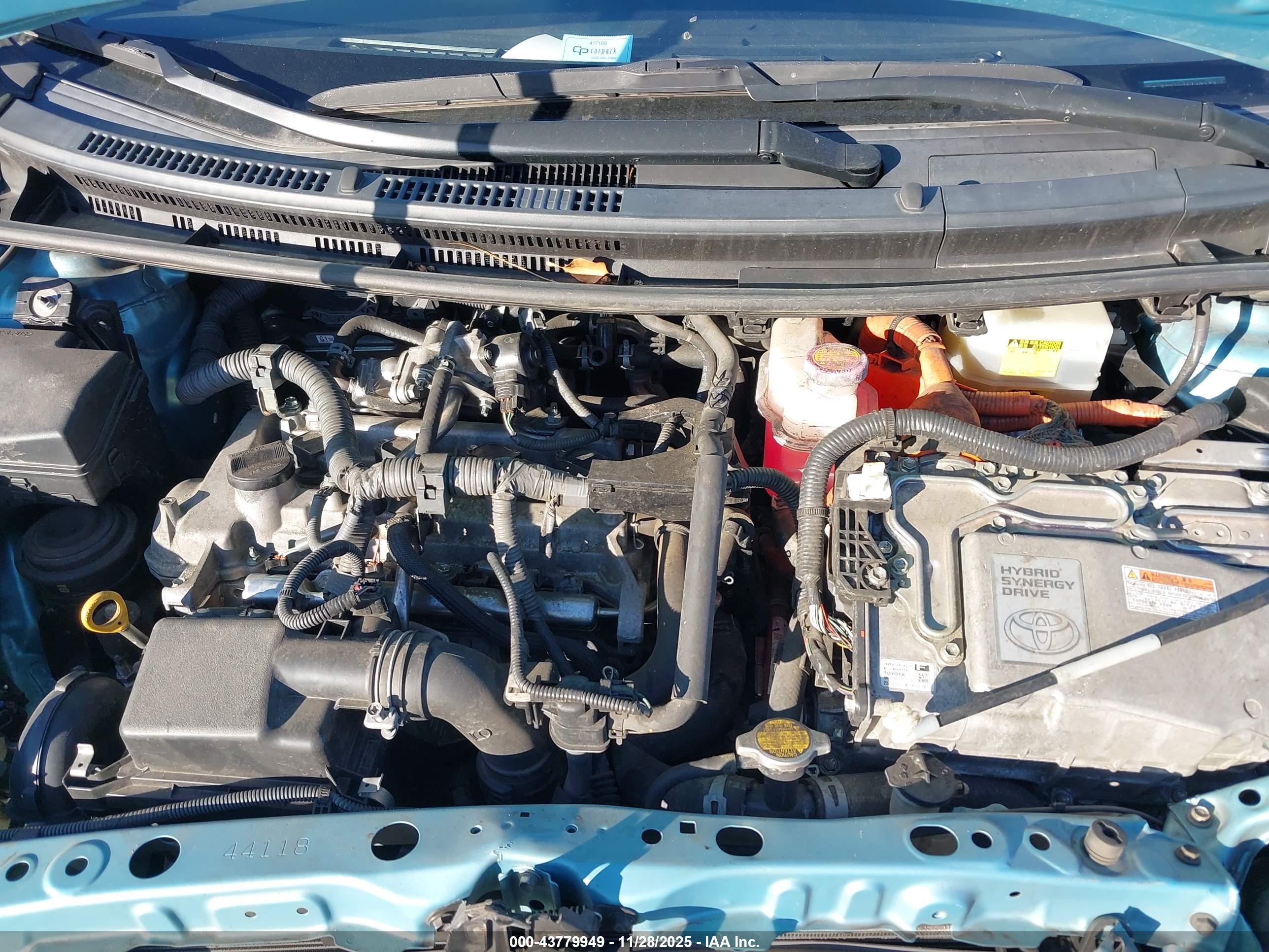 TOYOTA PRIUS image 10
