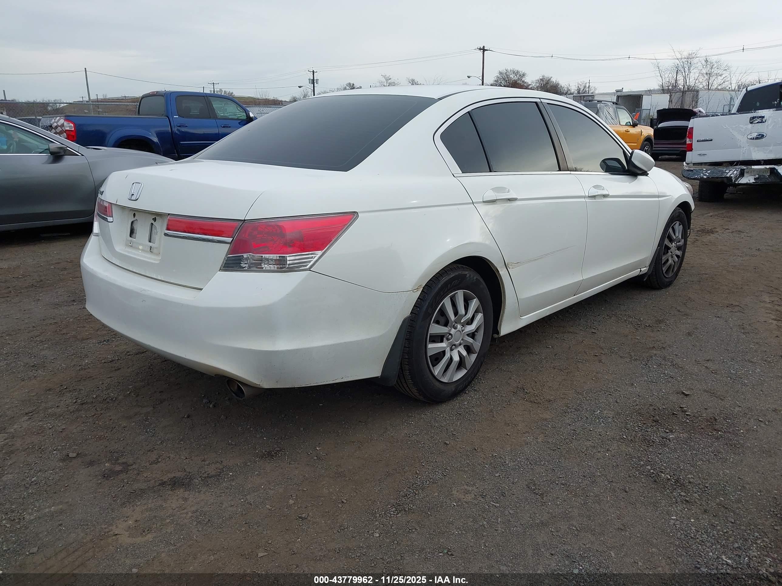 HONDA ACCORD image 4