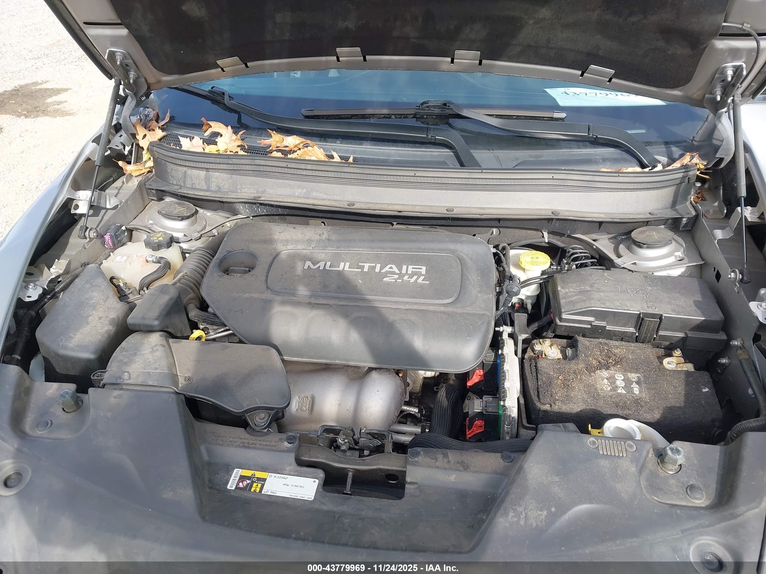 JEEP CHEROKEE image 10