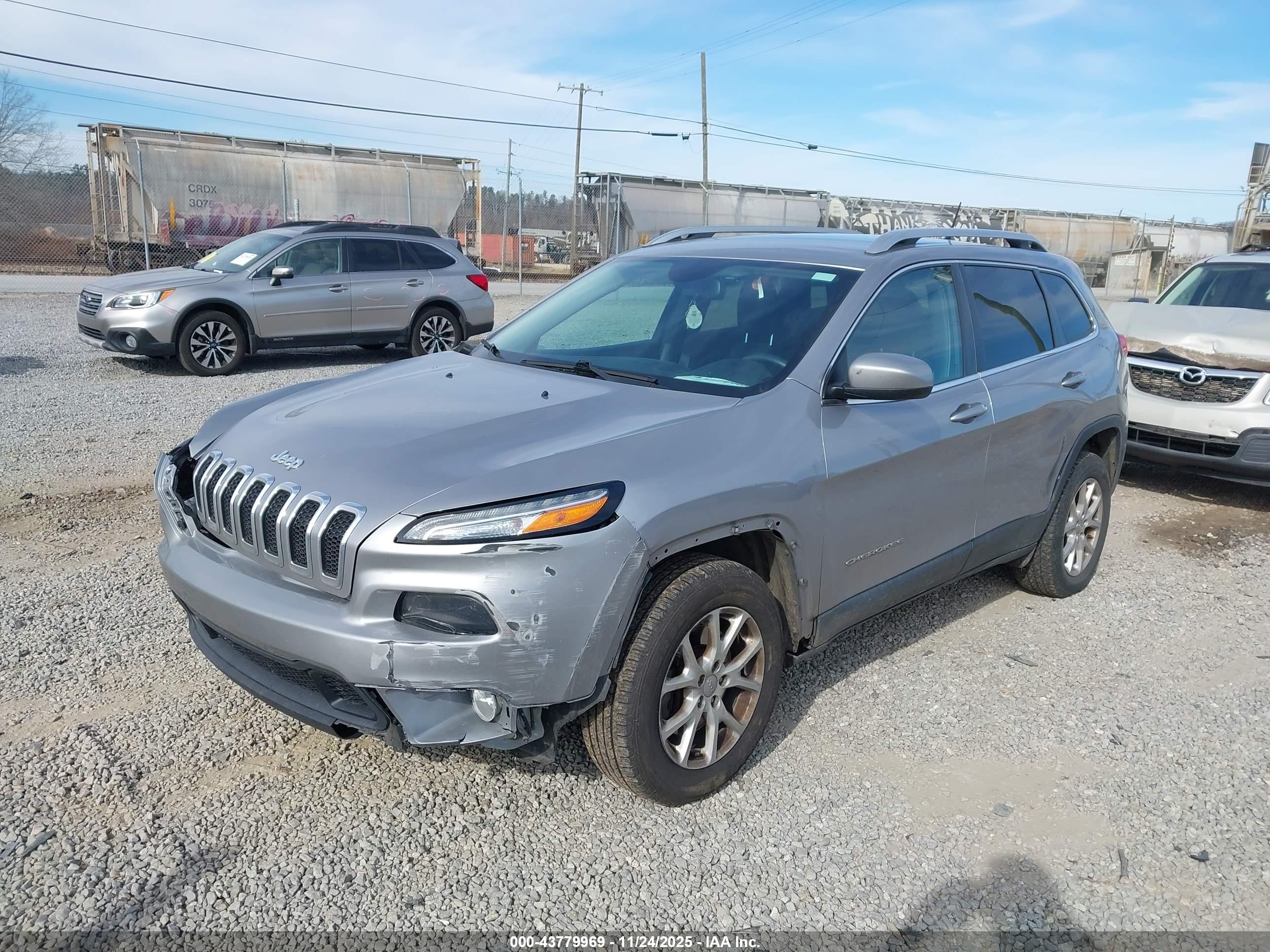 JEEP CHEROKEE image 2