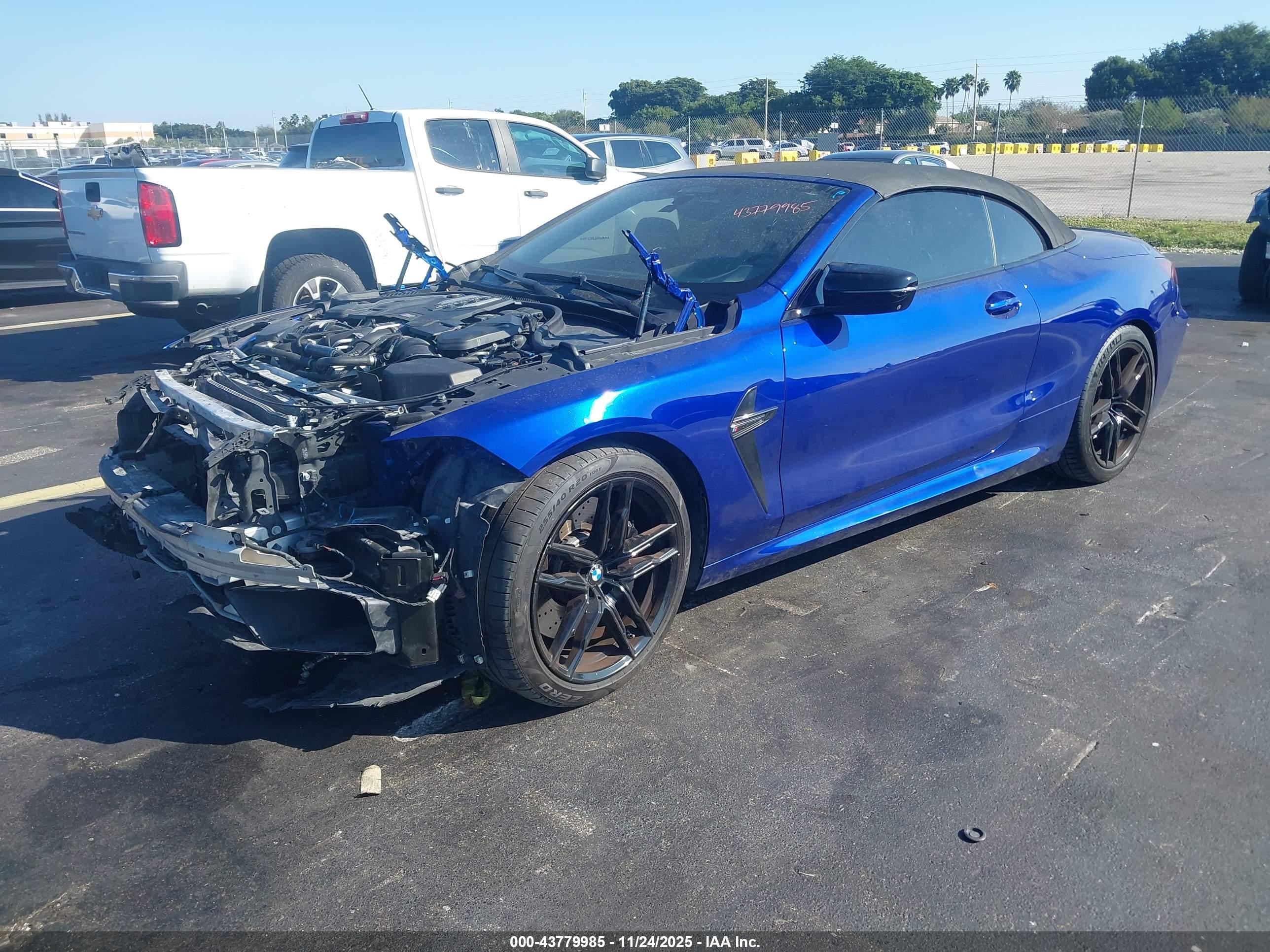 BMW M8 image 2