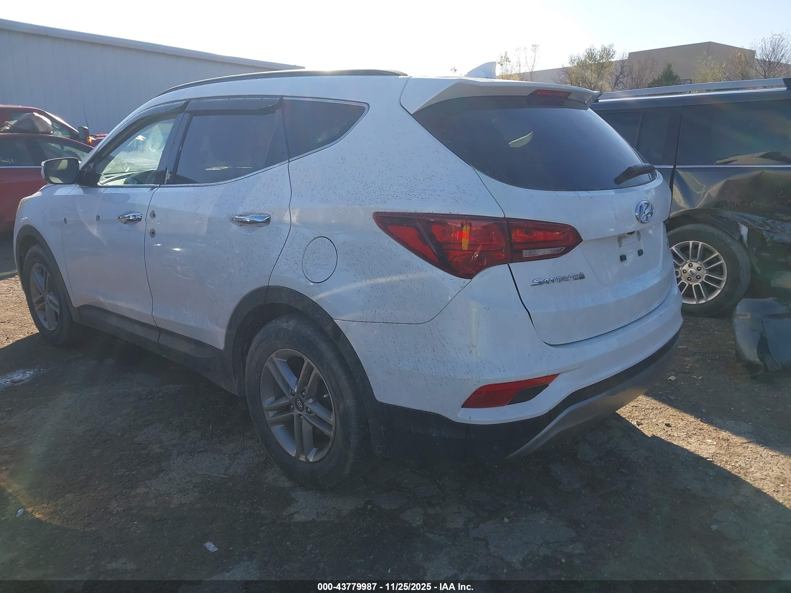 HYUNDAI SANTA image 3