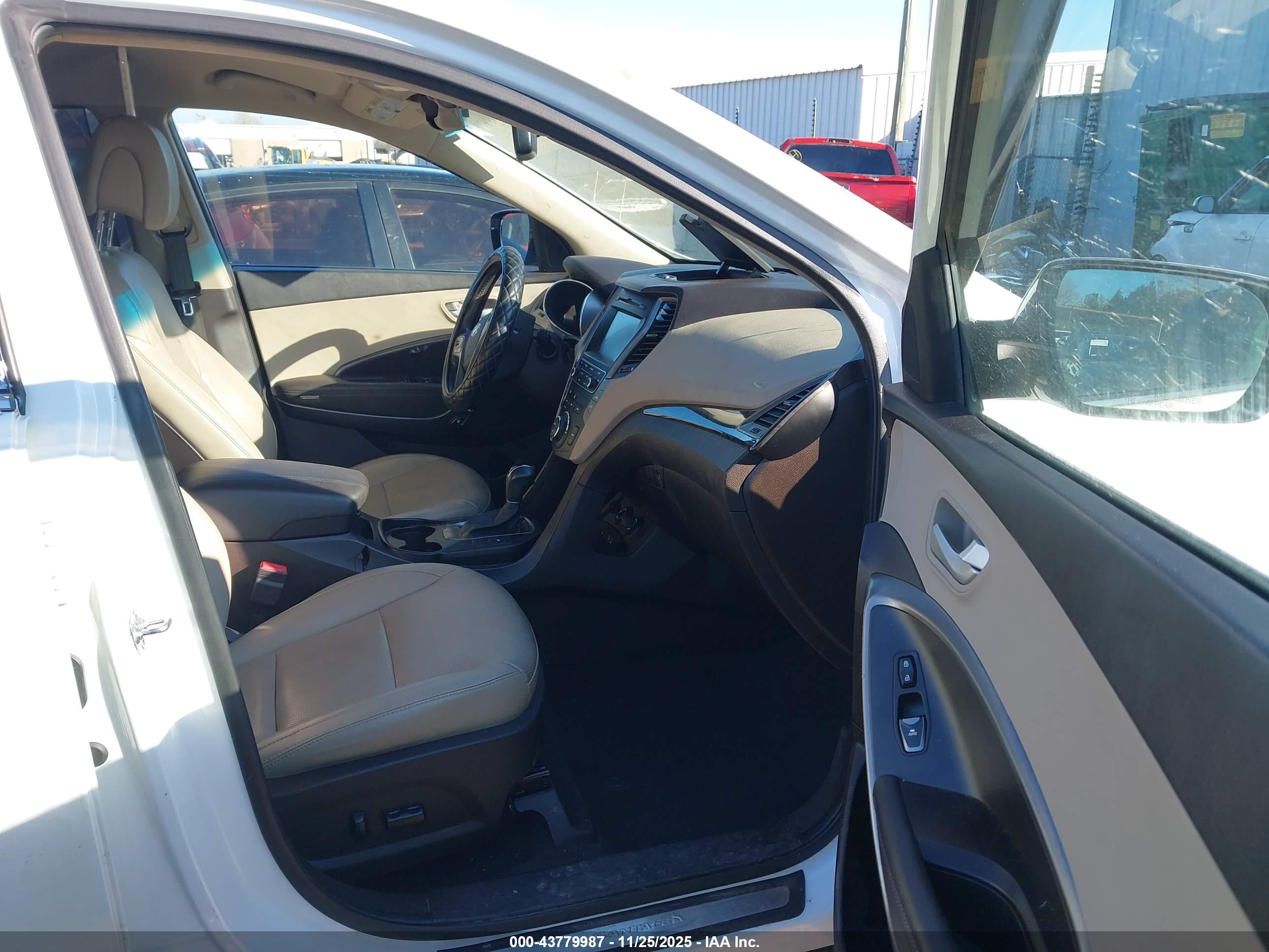 HYUNDAI SANTA image 5