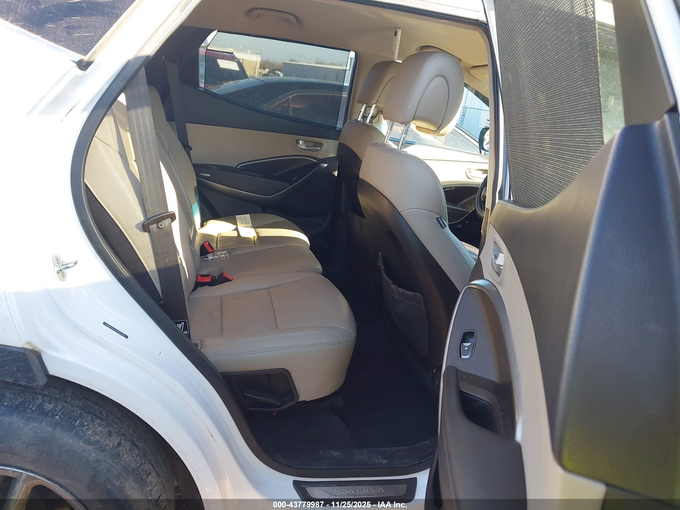 HYUNDAI SANTA image 8