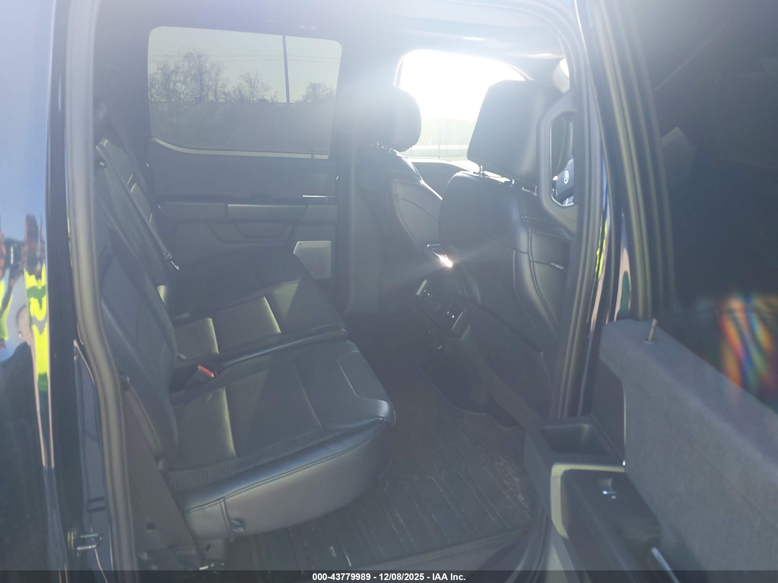 FORD F-150 image 8