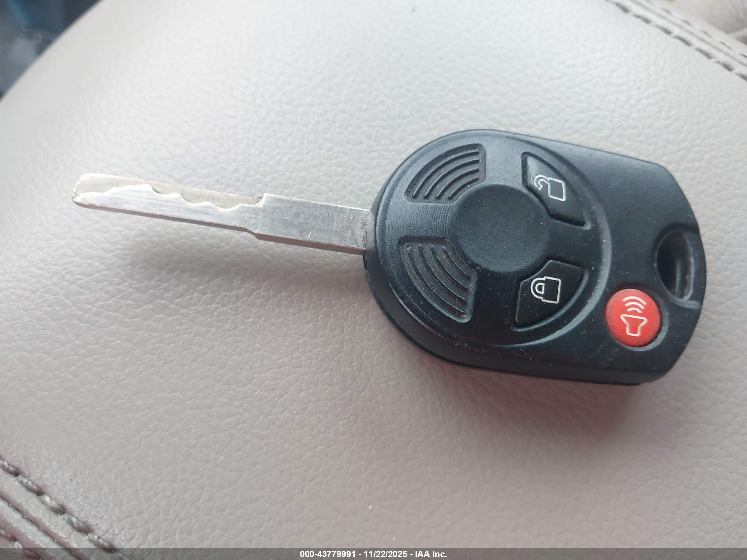 FORD ESCAPE image 11