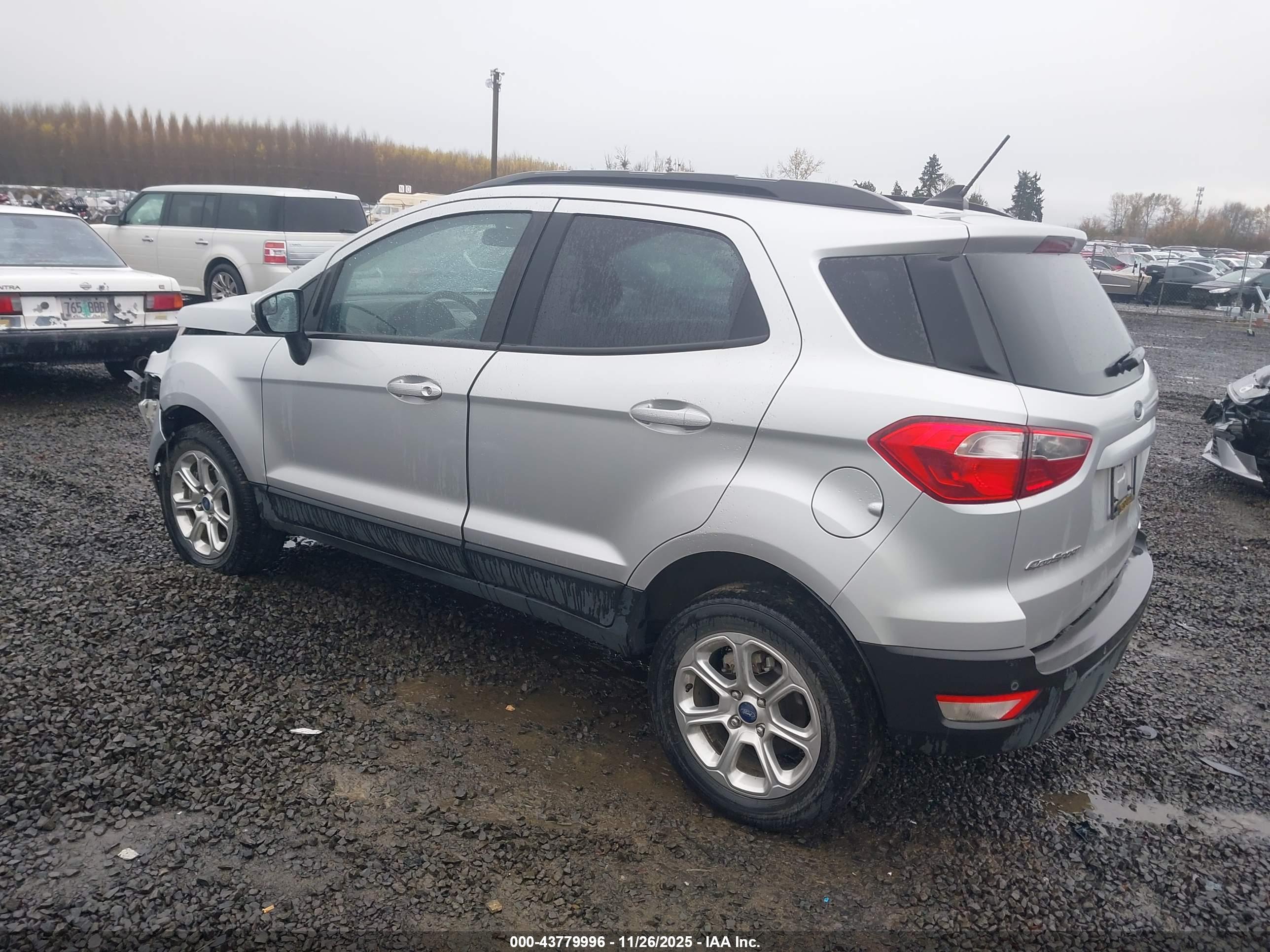 FORD ECOSPORT image 3