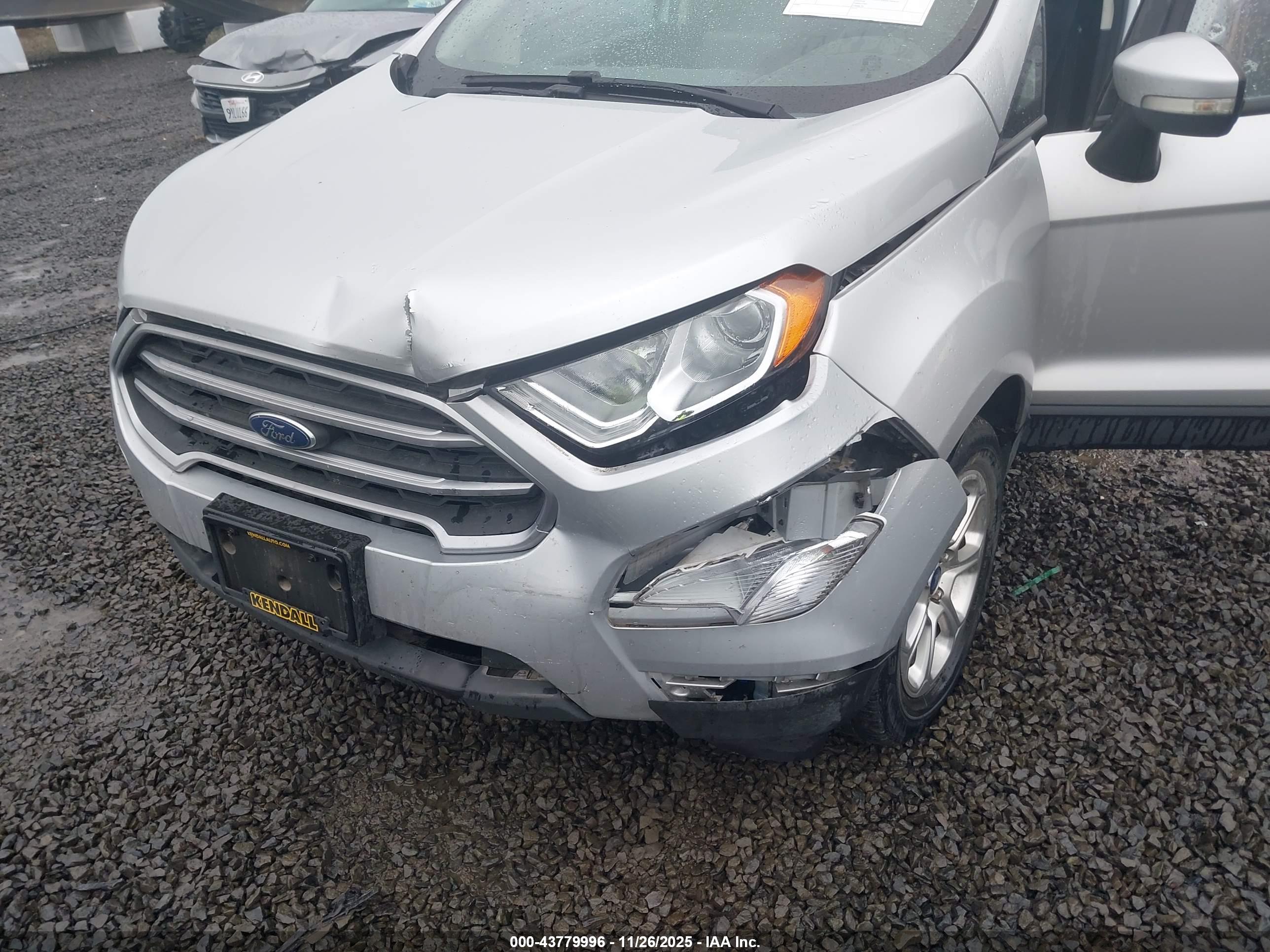 FORD ECOSPORT image 6
