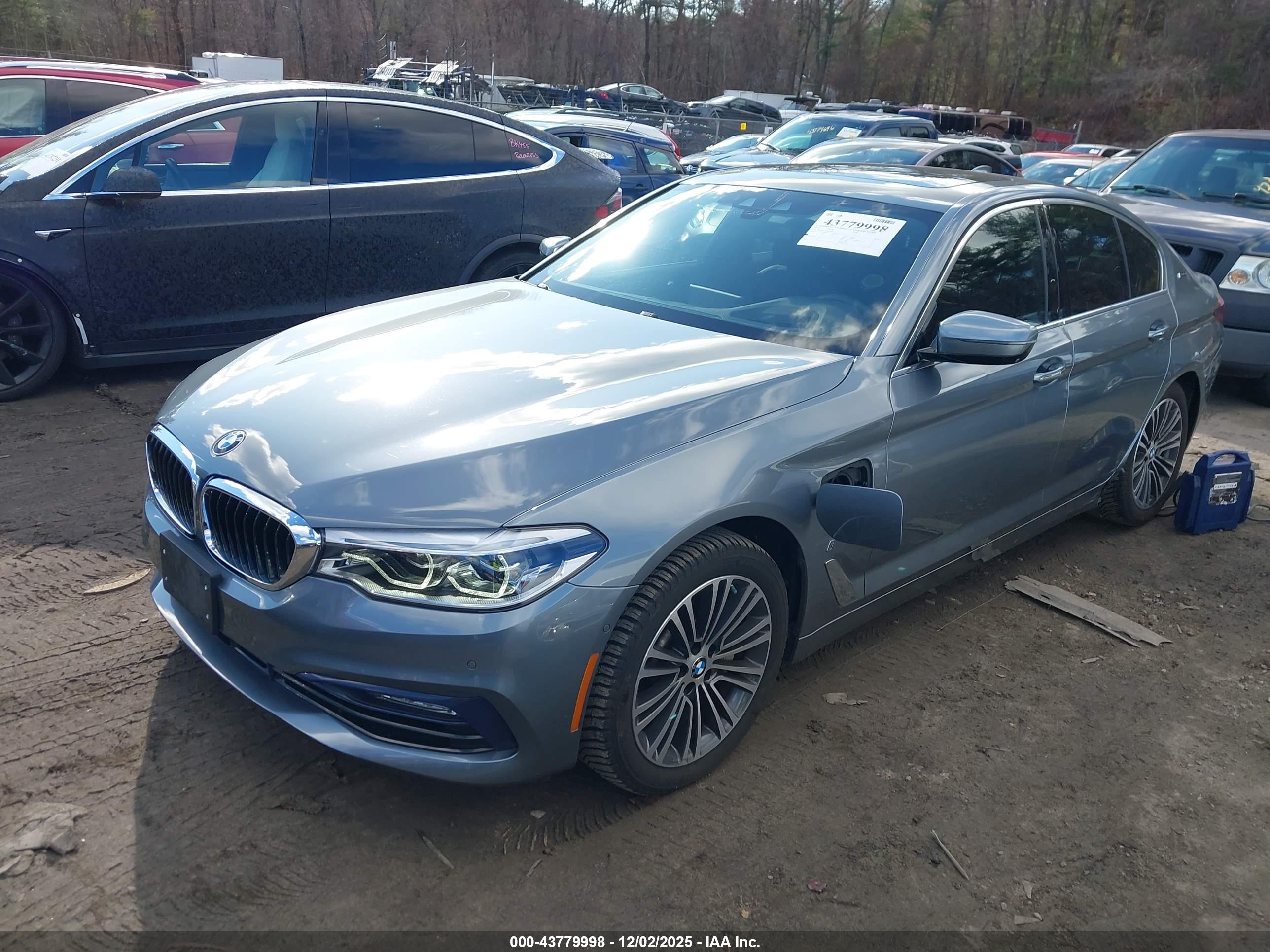 BMW 530E image 2