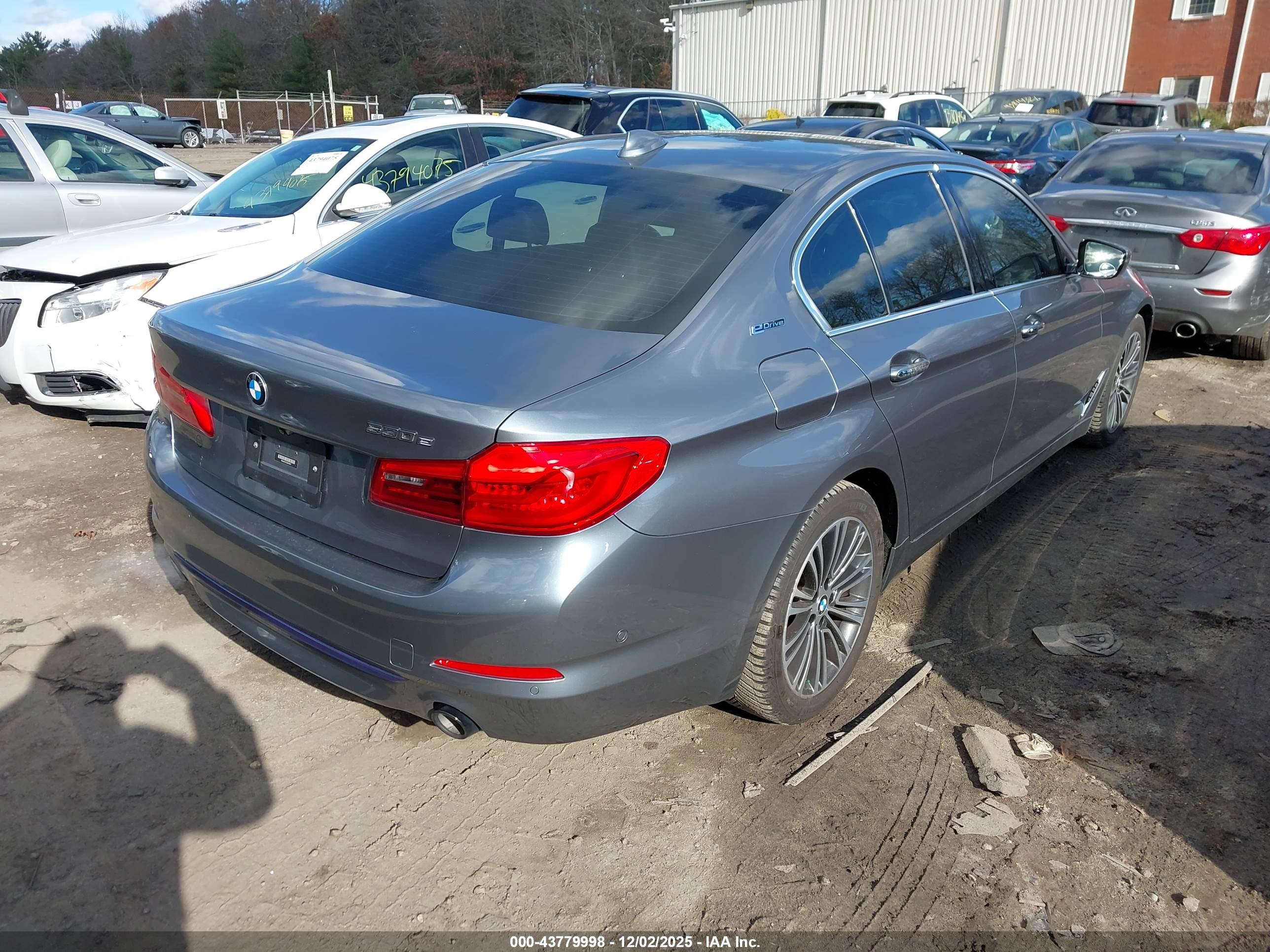 BMW 530E image 4