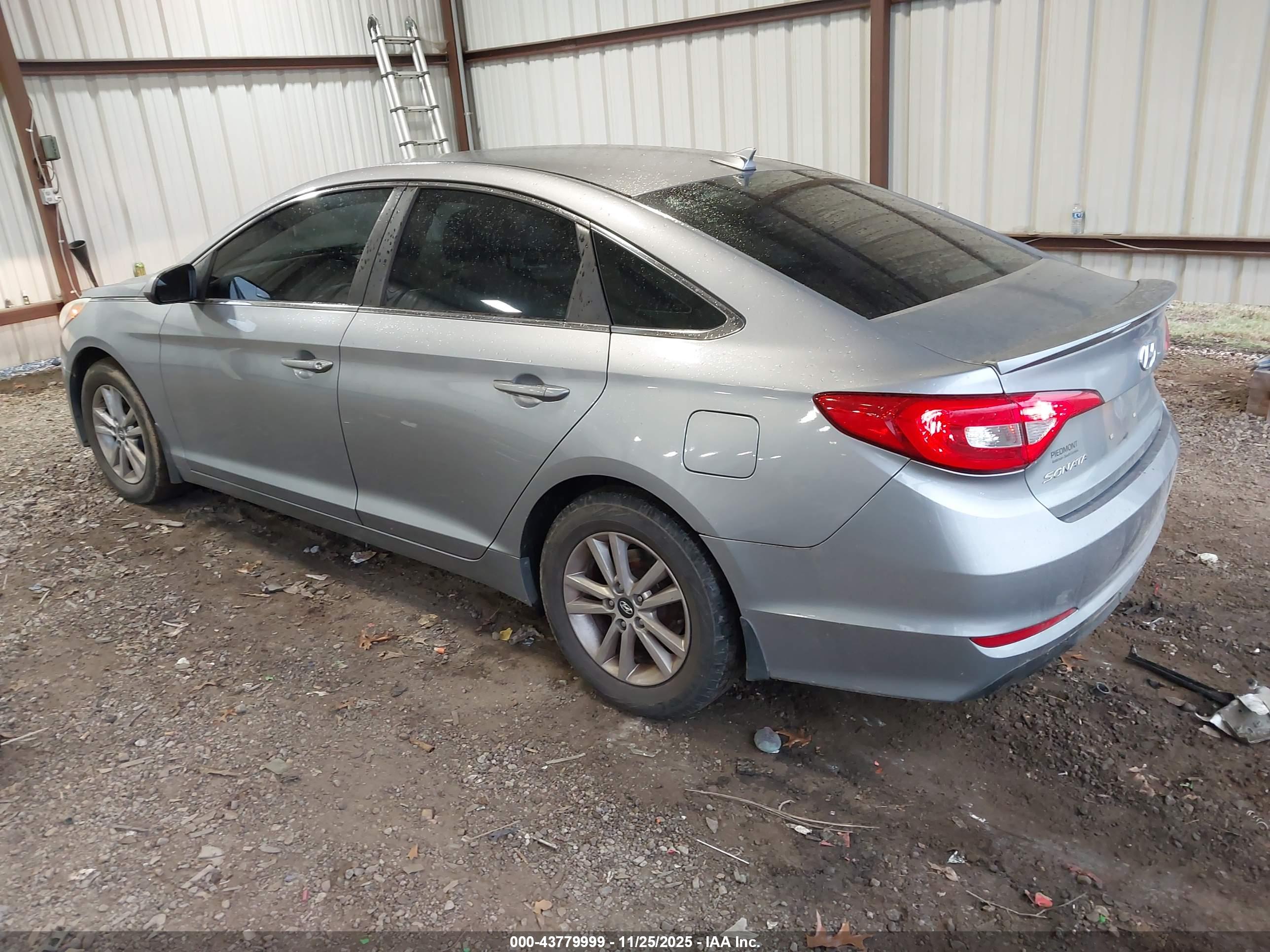 HYUNDAI SONATA image 3