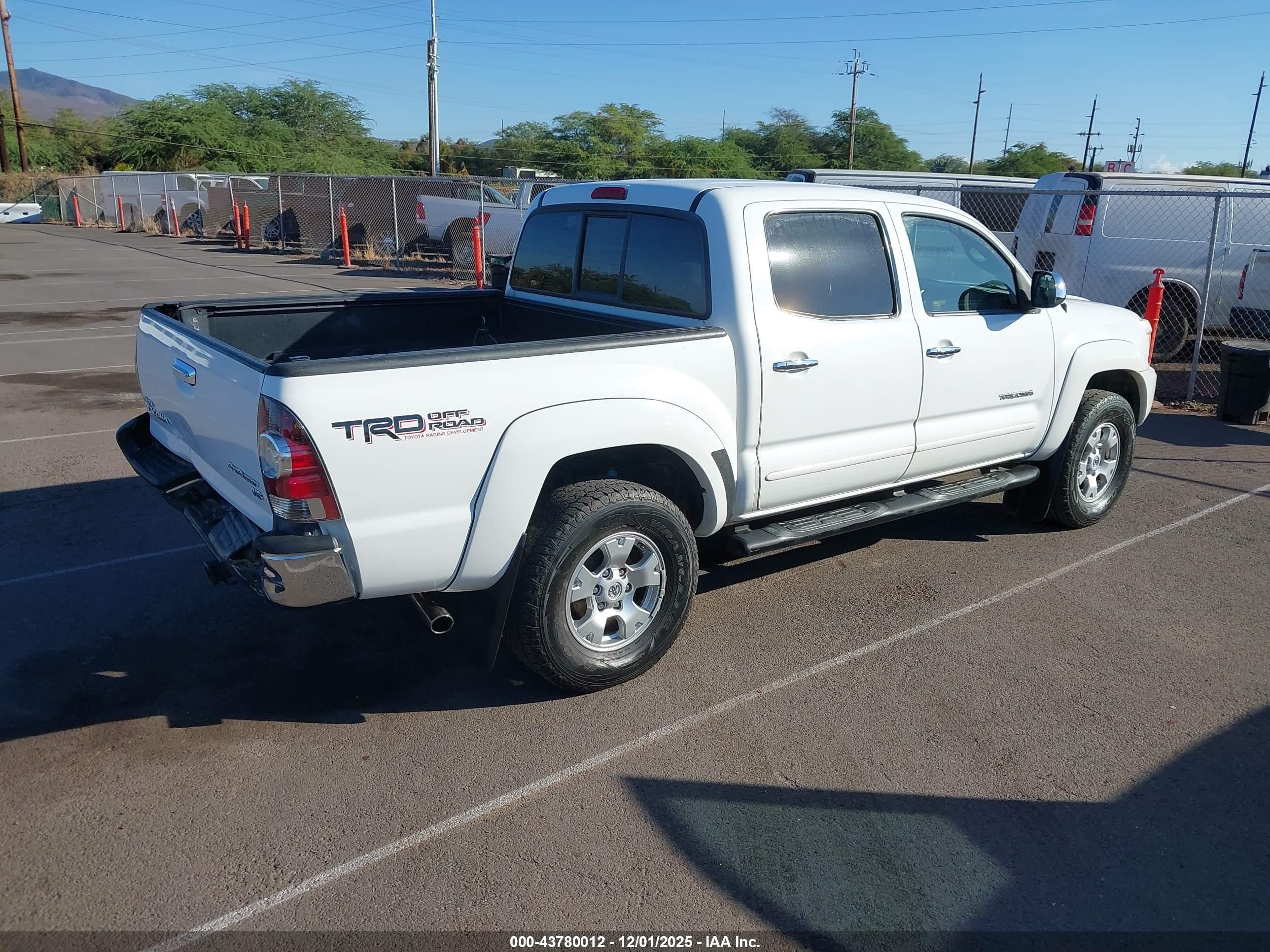 TOYOTA TACOMA image 4