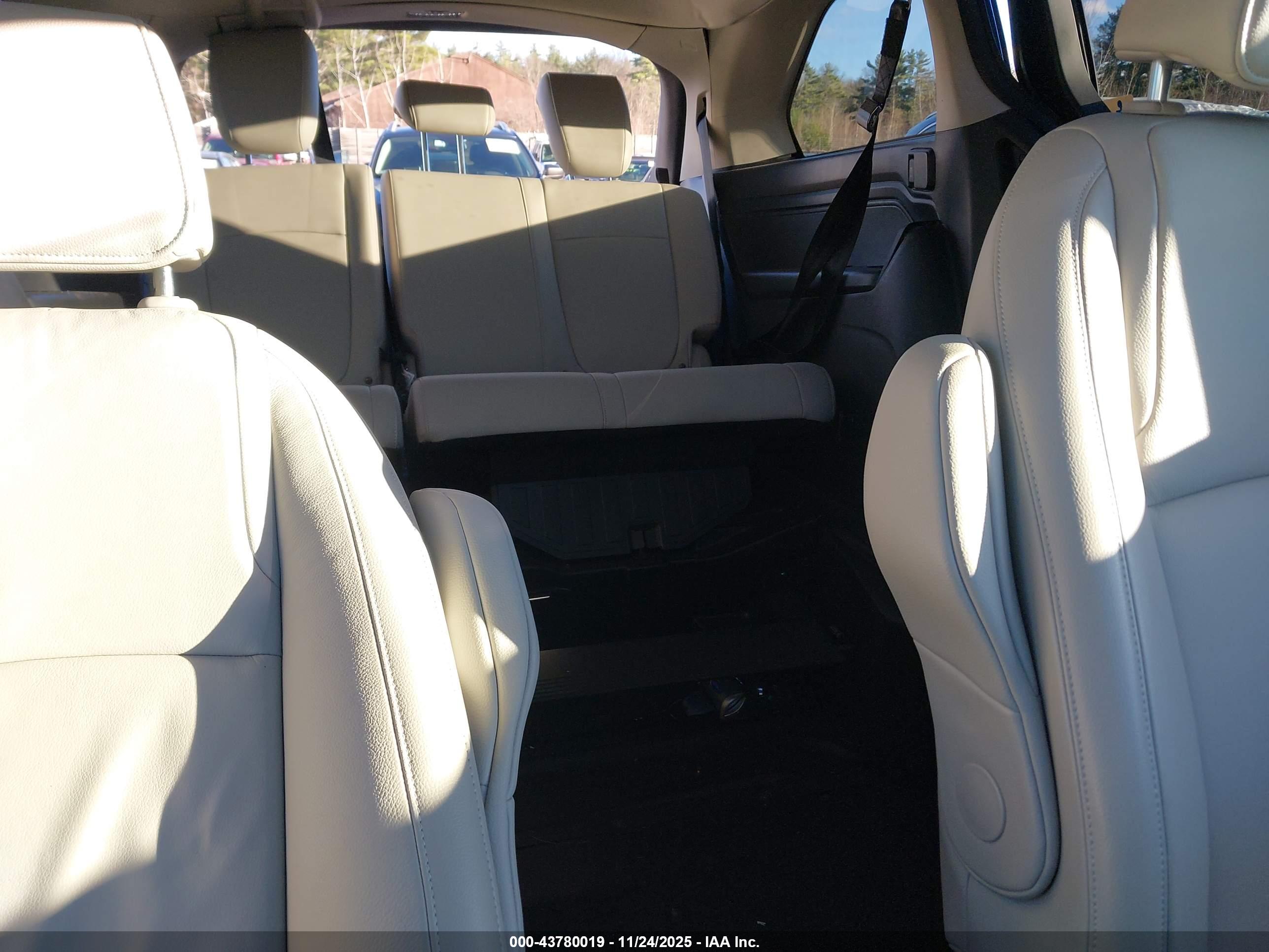 HONDA ODYSSEY image 8
